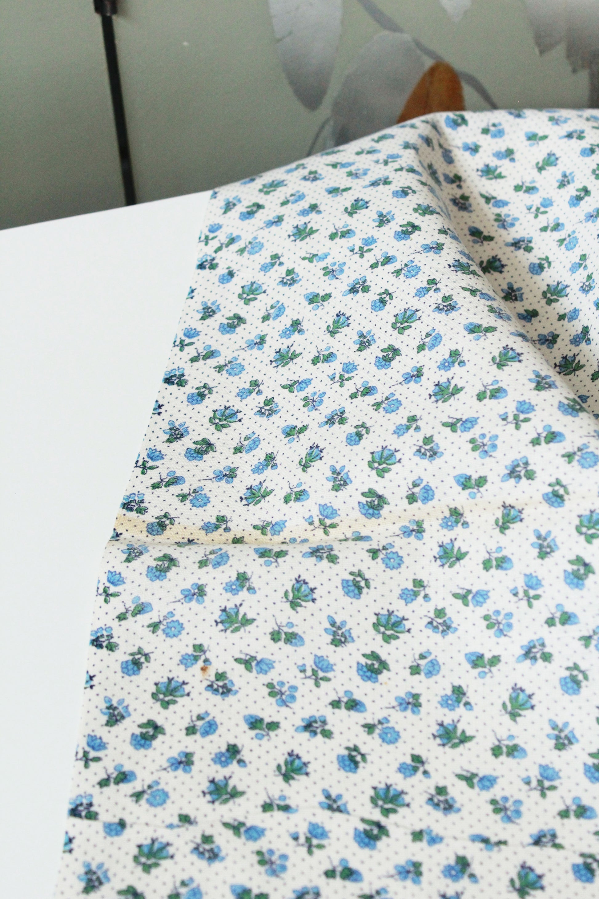 1940s Ditsy Floral Feedsack, Light Blue Flowers, 1940s Vintage Summer Fabric, Cotton