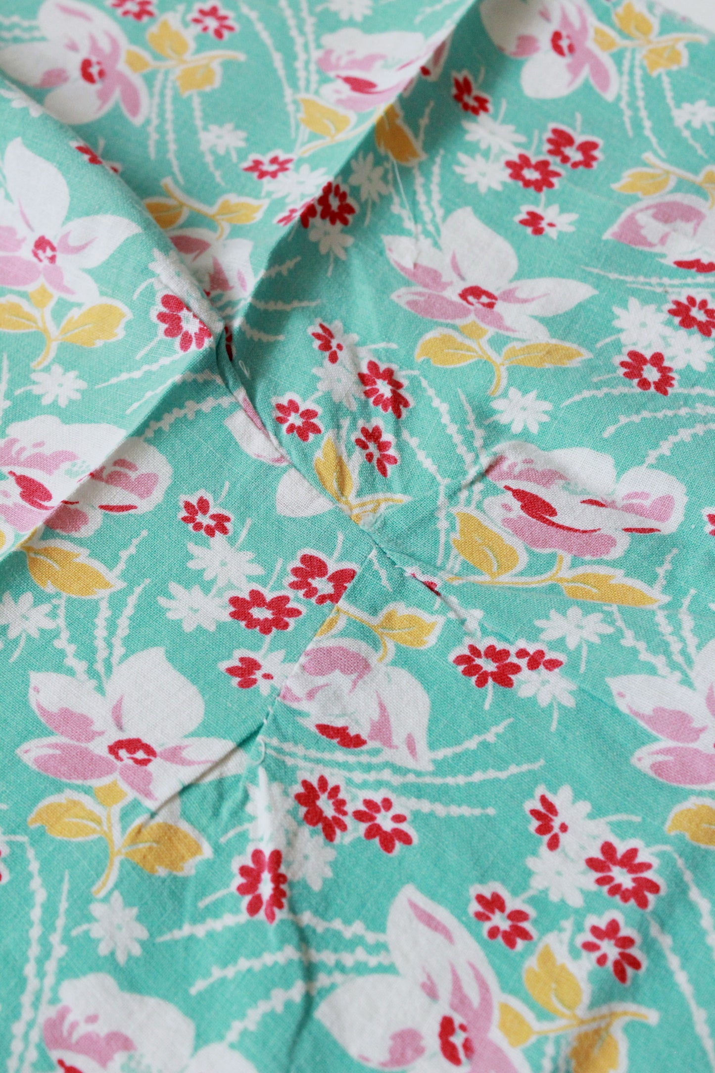 1940s Teal Feedsack, Summer Floral Print, Pink/Yellow/Teal, Vintage Summer Fabric