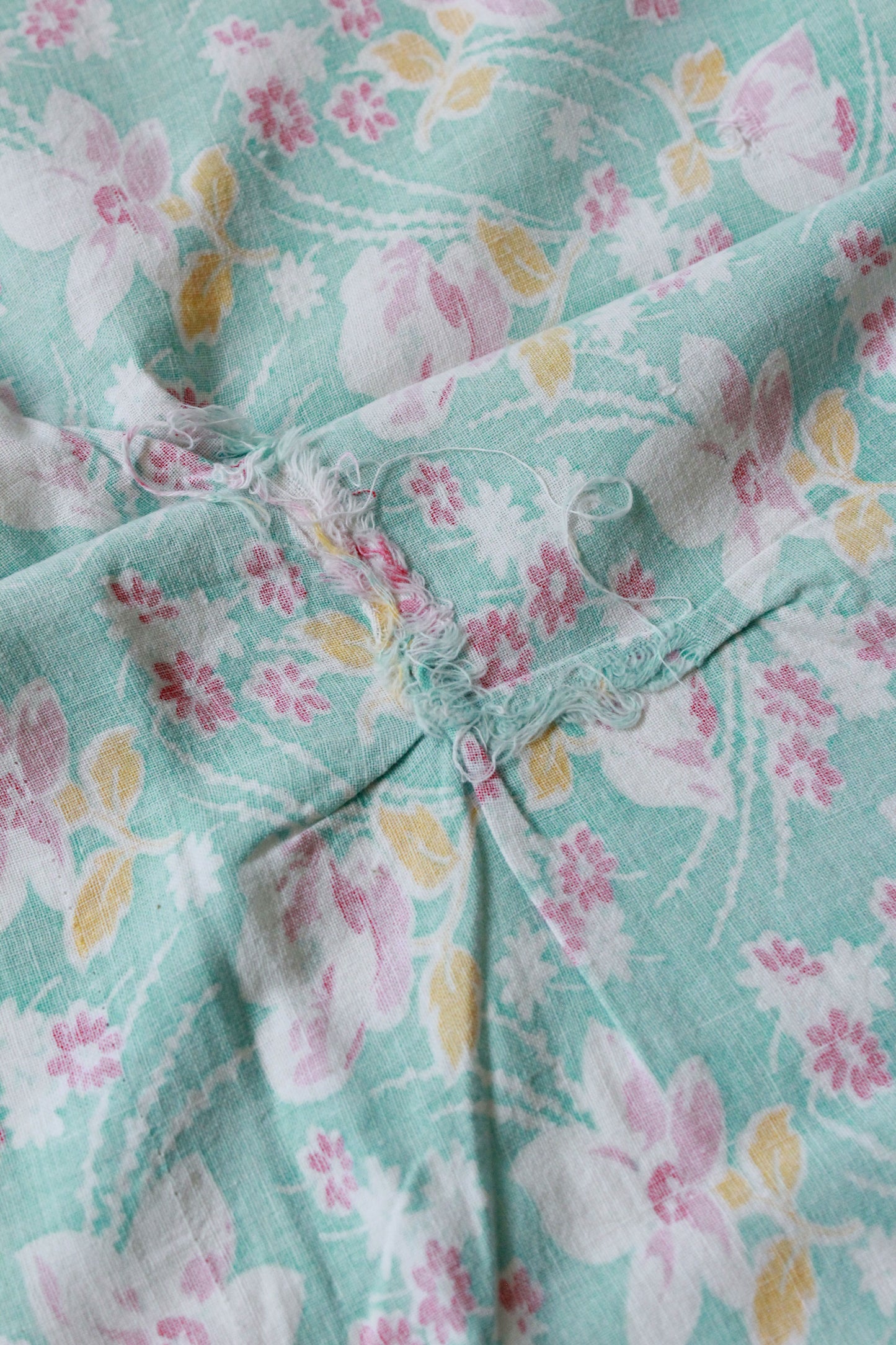 1940s Teal Feedsack, Summer Floral Print, Pink/Yellow/Teal, Vintage Summer Fabric