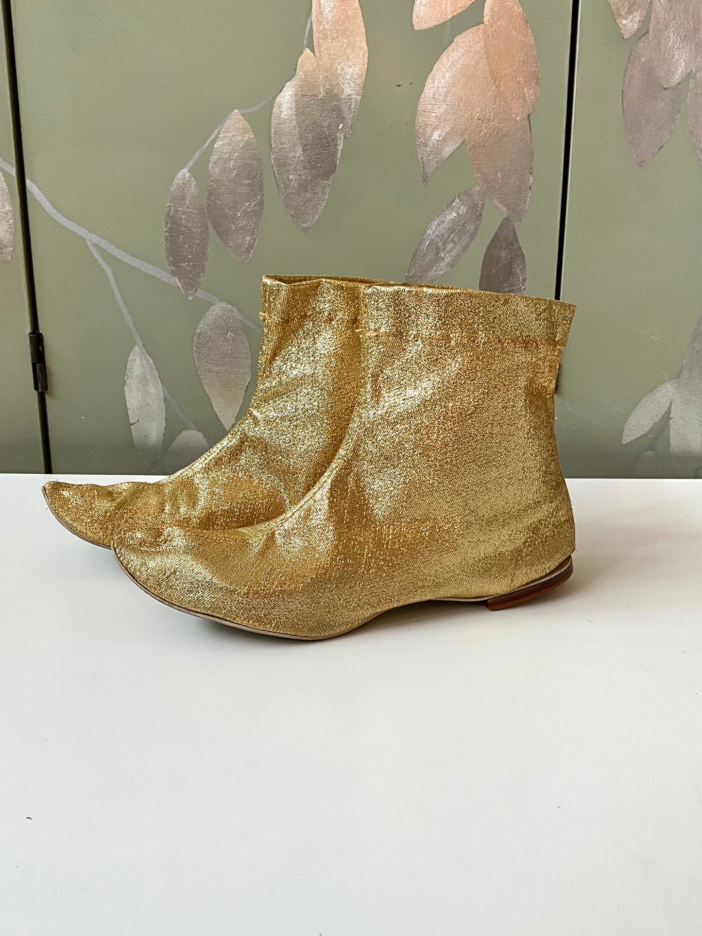 Vintage 1960s Metallic Gold Lurex Pointed Toe Mod Ankle Bootie, Size 8 