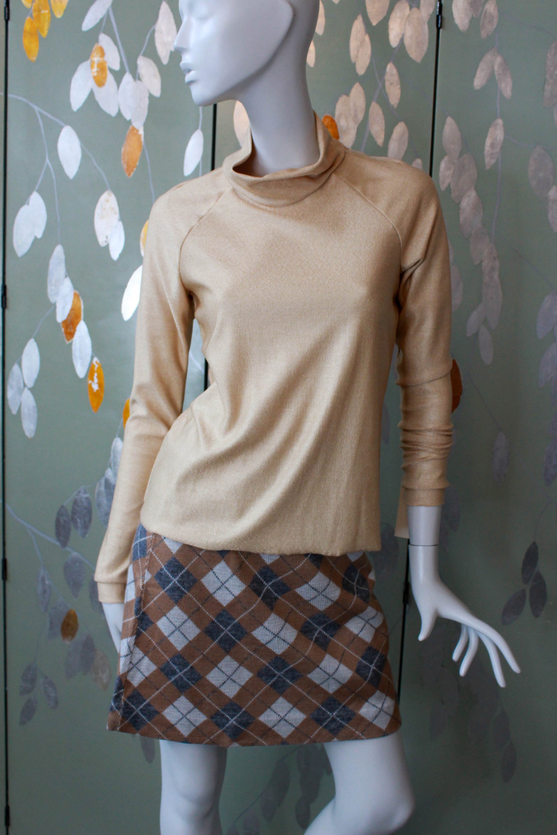 1970s gold knit turtleneck long sleeve top 