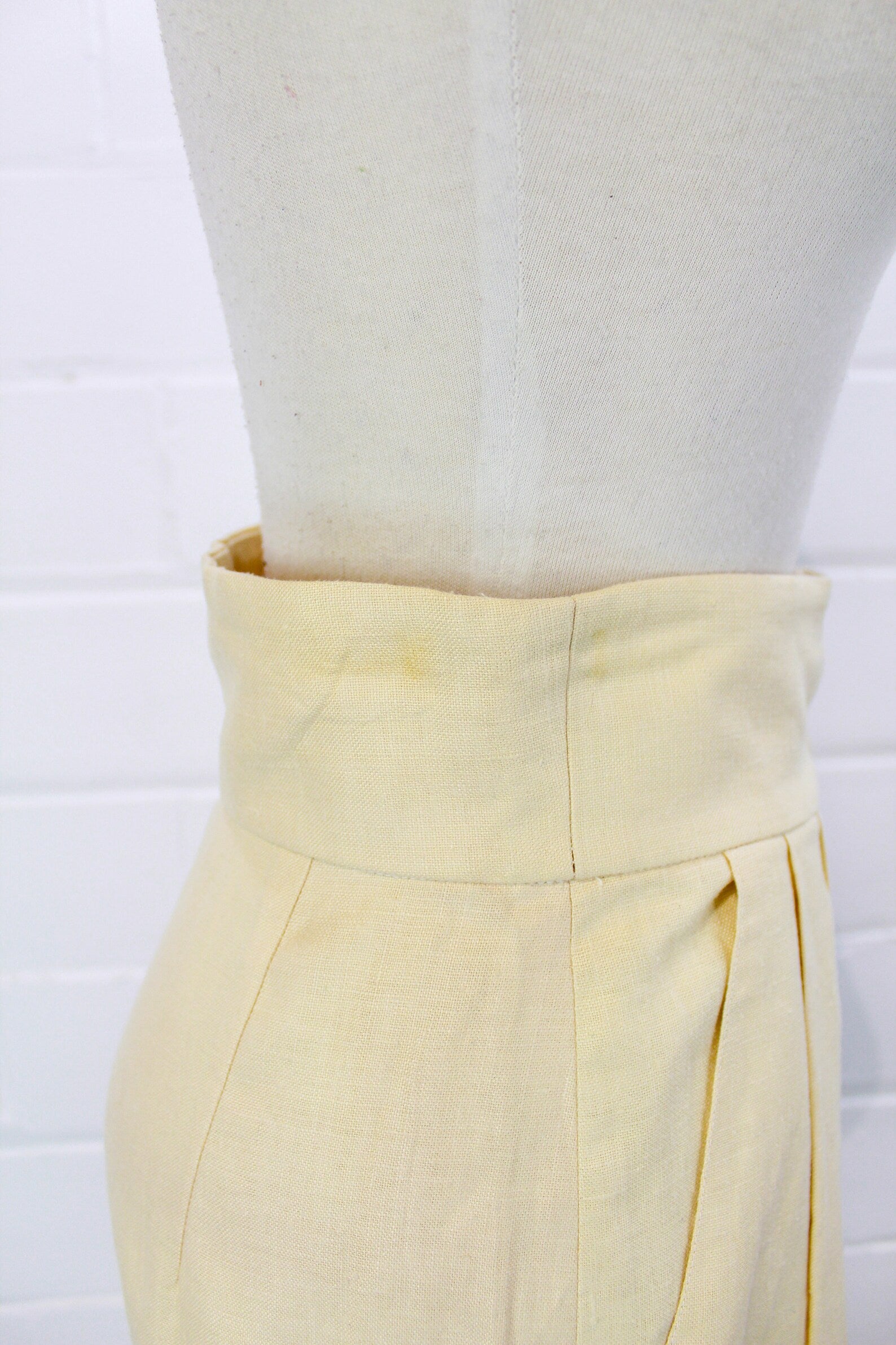 Vintage 1940s laced up corset girdle skirt in size 28 DEAD STOCK ! CREAM  COLOR