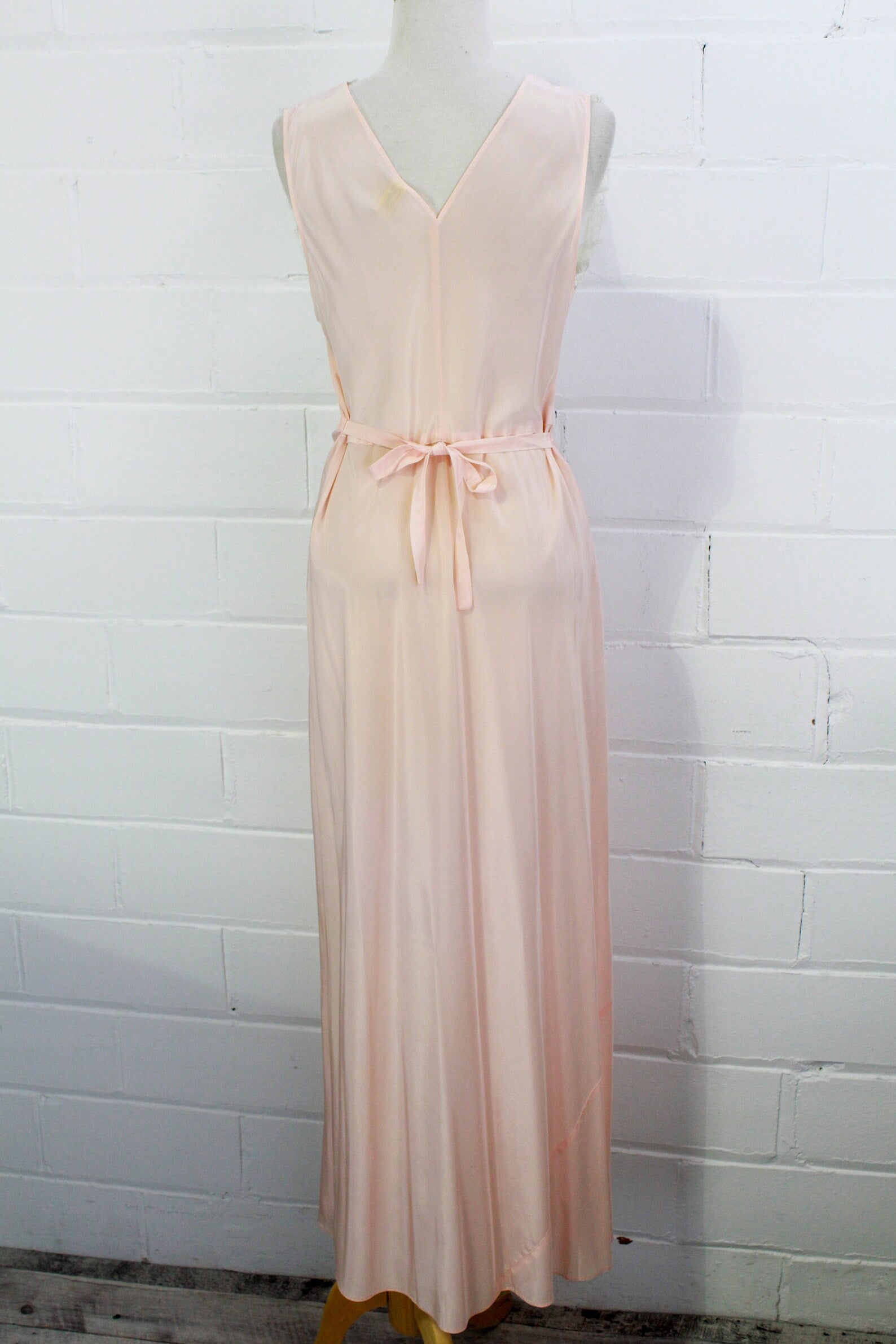 Vintage 1950s Pink Nightgown with Sheer Ribbed Lace Bodice and Self Belt, Small Vintage 1950s Pink Nightgown with Sheer Ribbed Lace Bodice and Self Belt, Small