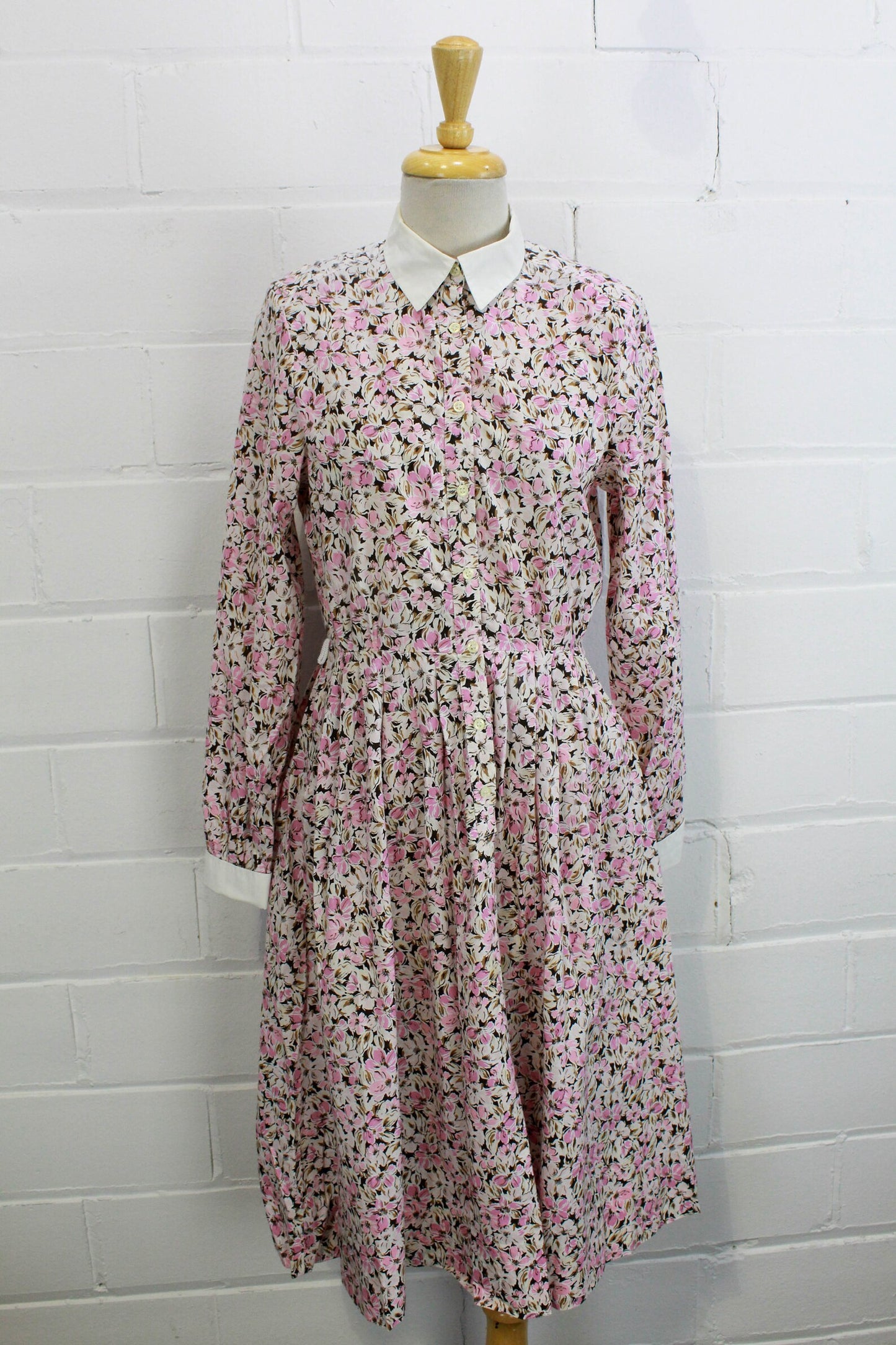 80s does 50s Horrockses Dress, Shirtwaist Dress with Pink Floral Print, Vintage Button Up Collared dress