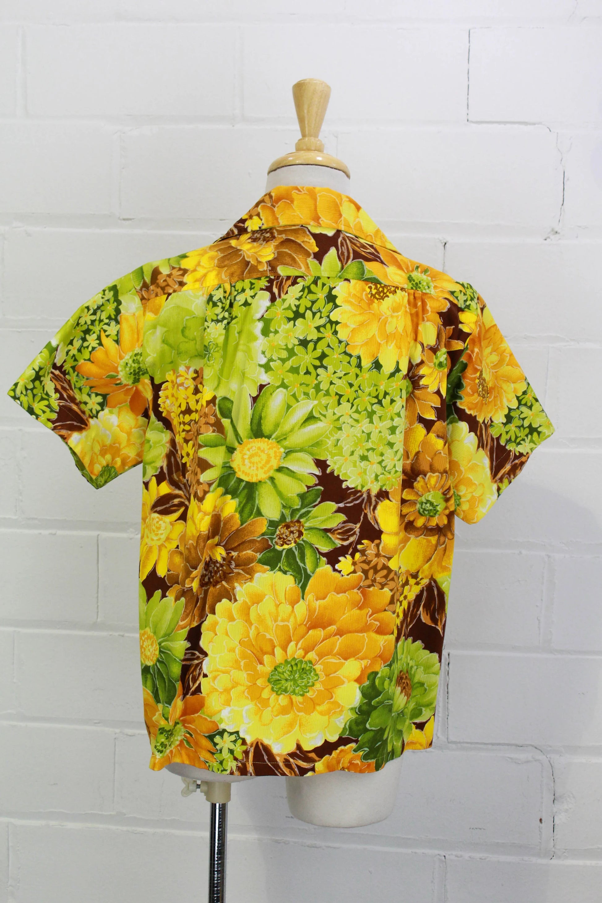 Vintage 1980s Tropical Floral Print Yellow Green Button Up Shirt, Large