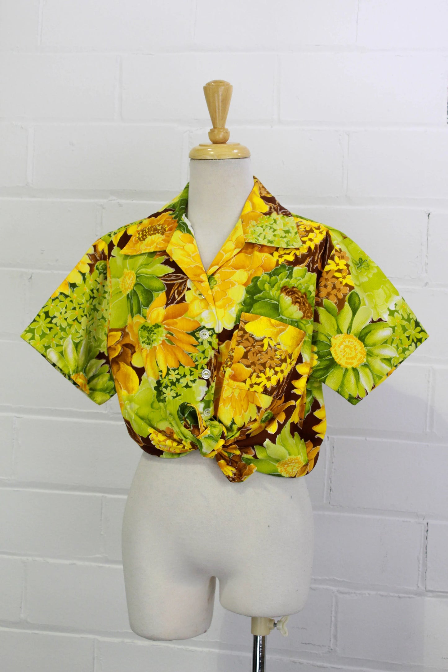 Vintage 1980s Tropical Floral Print Yellow Green Button Up Shirt, Large