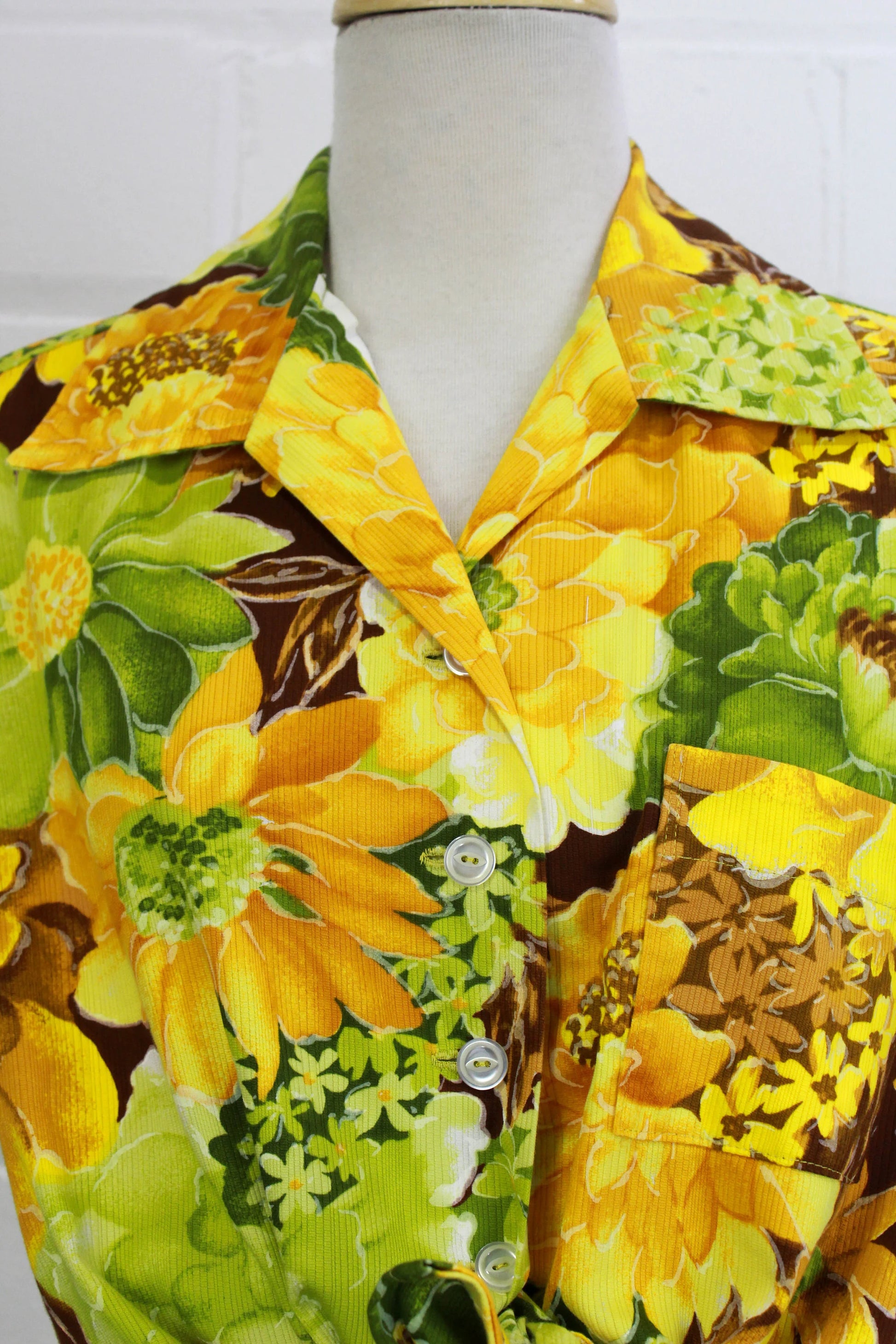 Vintage 1980s Tropical Floral Print Yellow Green Button Up Shirt, Large