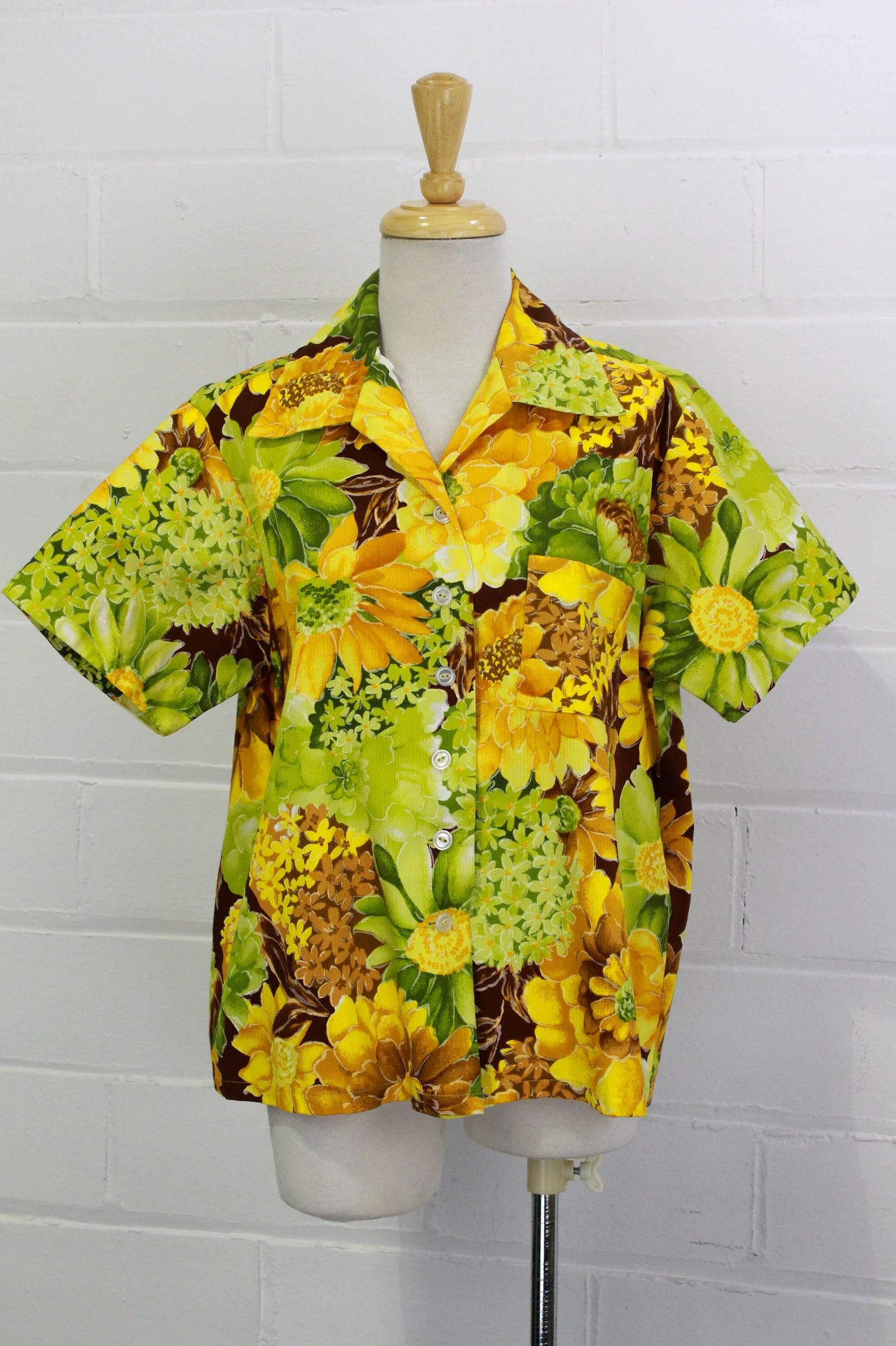 Vintage 1980s Tropical Floral Print Yellow Green Button Up Shirt, Large