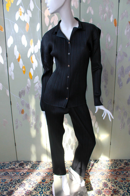 y2k early 2000s issey miyake pleats please button up shirt black with angled and pointed, structurally seamed shoulders, vintage designer clothing 