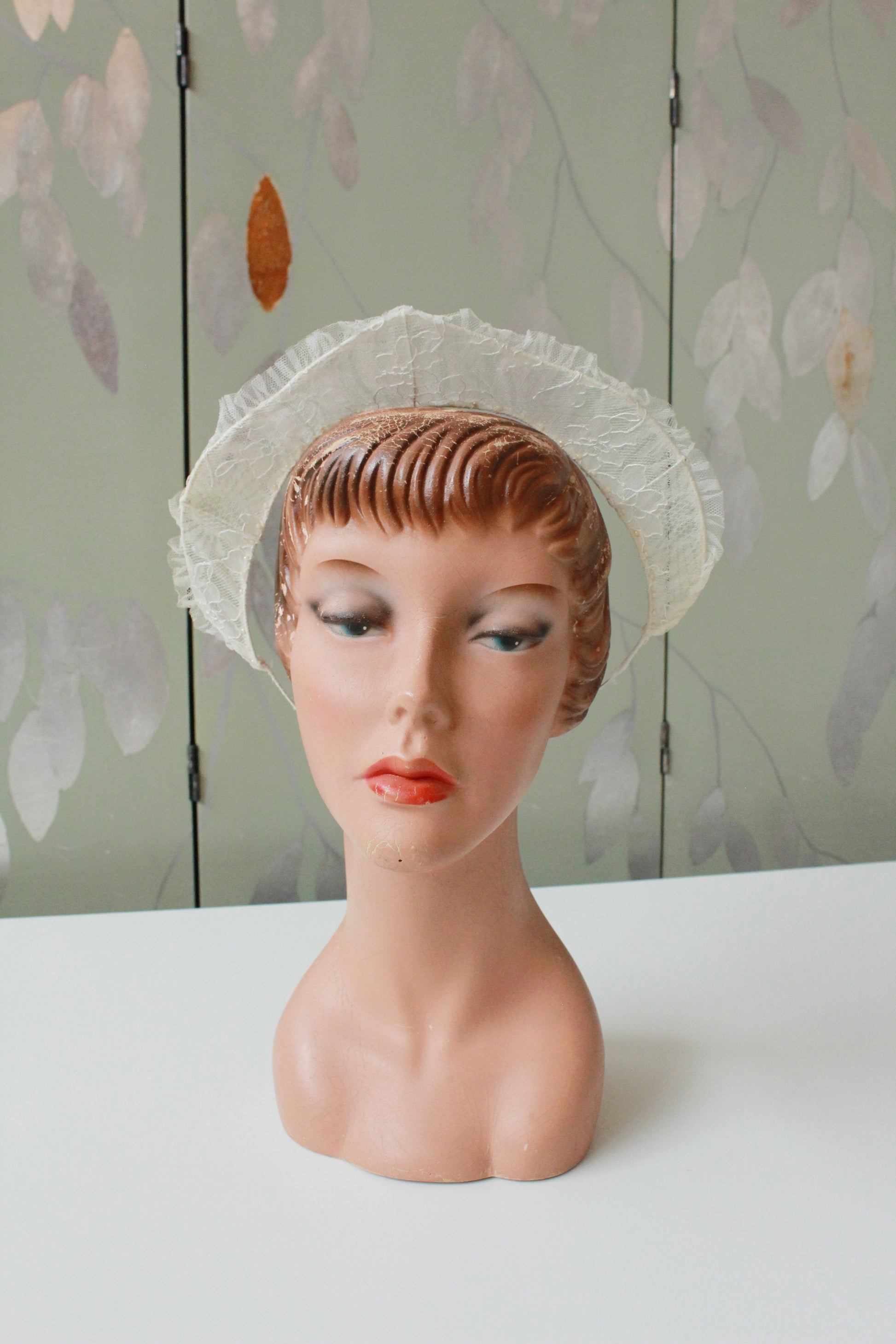 1940s Lace Wedding Headpiece, Vintage Wedding Veil, 1940s Classic Romantic Bride