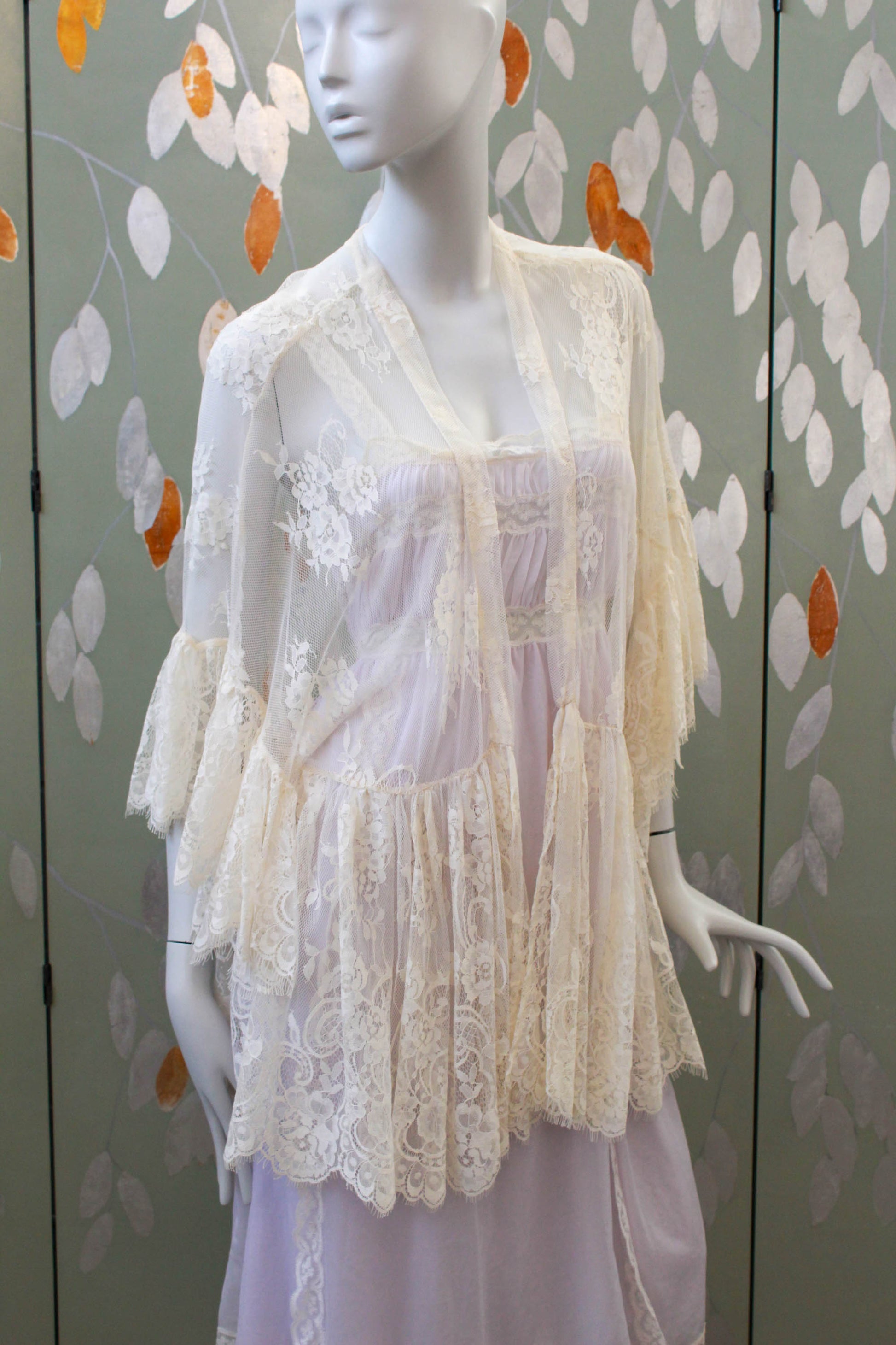 romantic stevie nicks style cream lace bell sleeve 70s style jacket/robe, daisy jones and the six style 