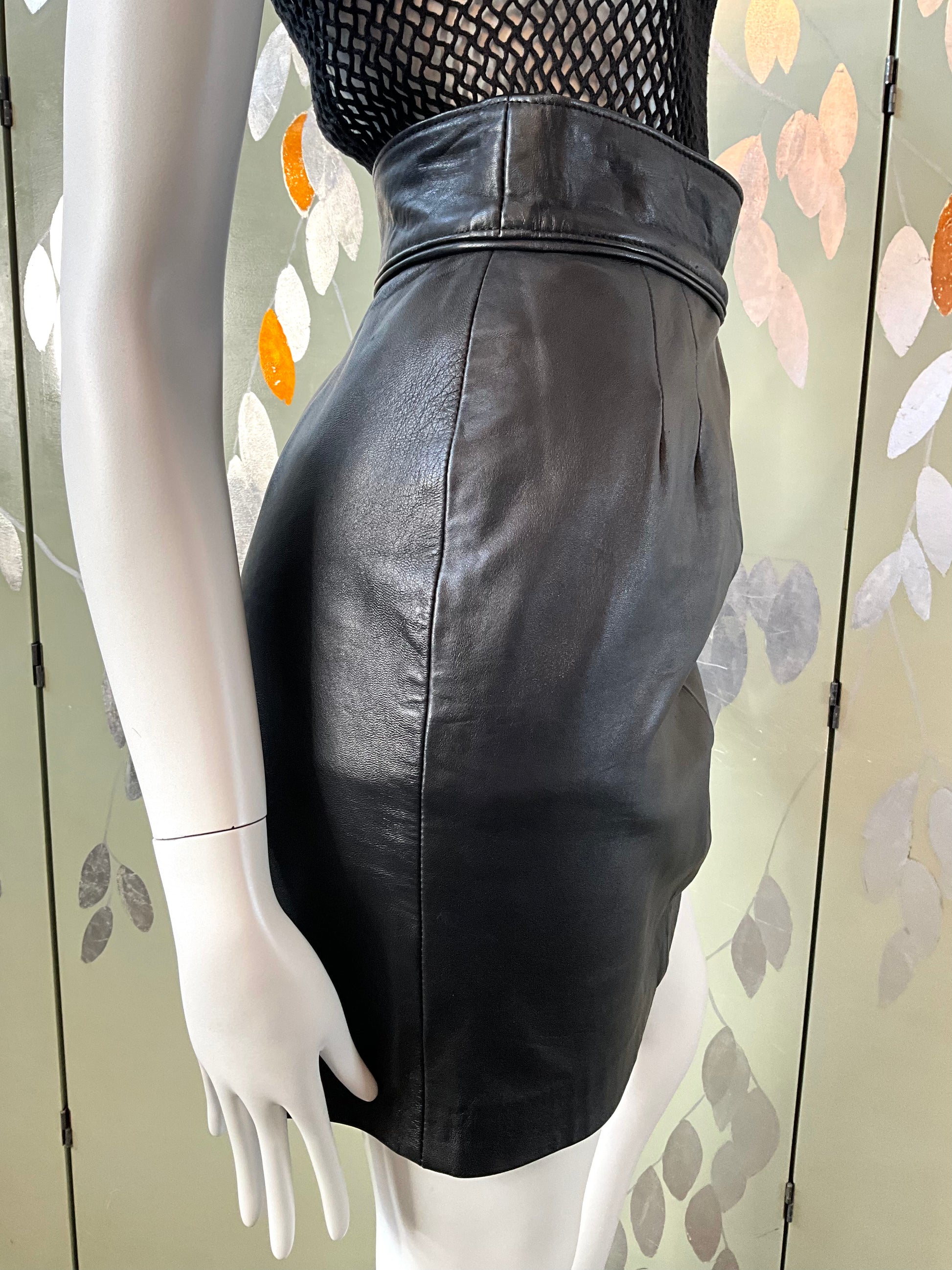 Vintage 1980s Black Leather Mini Skirt, Medium 