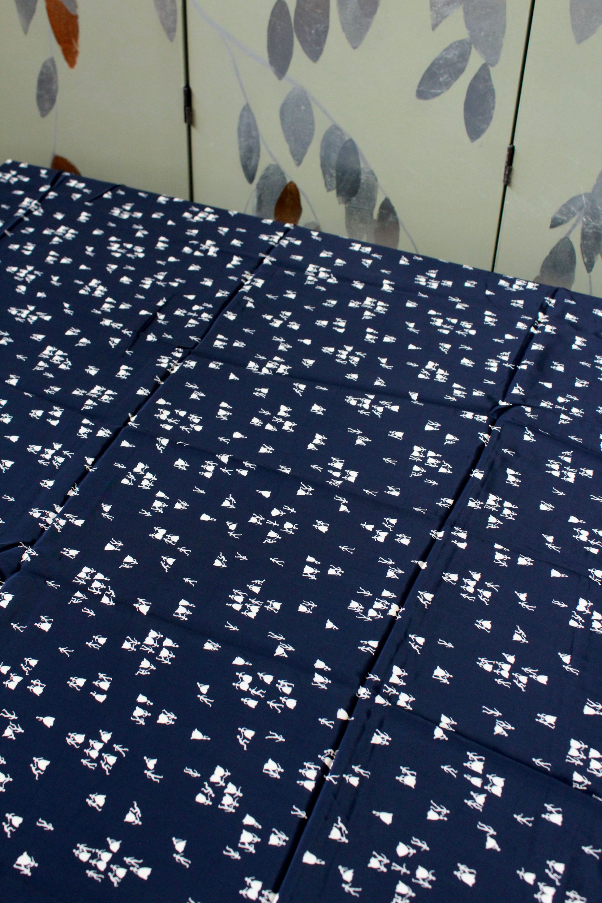 Vintage 1940s Rayon Sewing Fabric In Navy Blue With People Mingling, 5.1 Yards