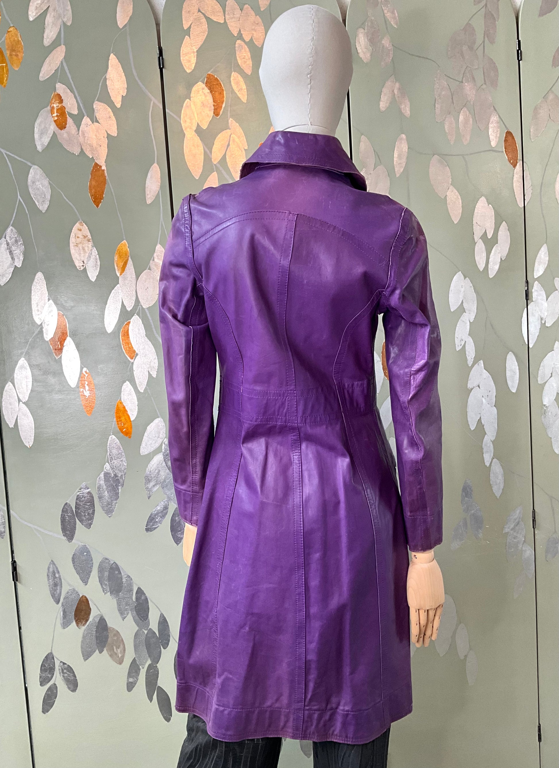 Vintage 1970s Purple Leather Snap Front Coat, XS