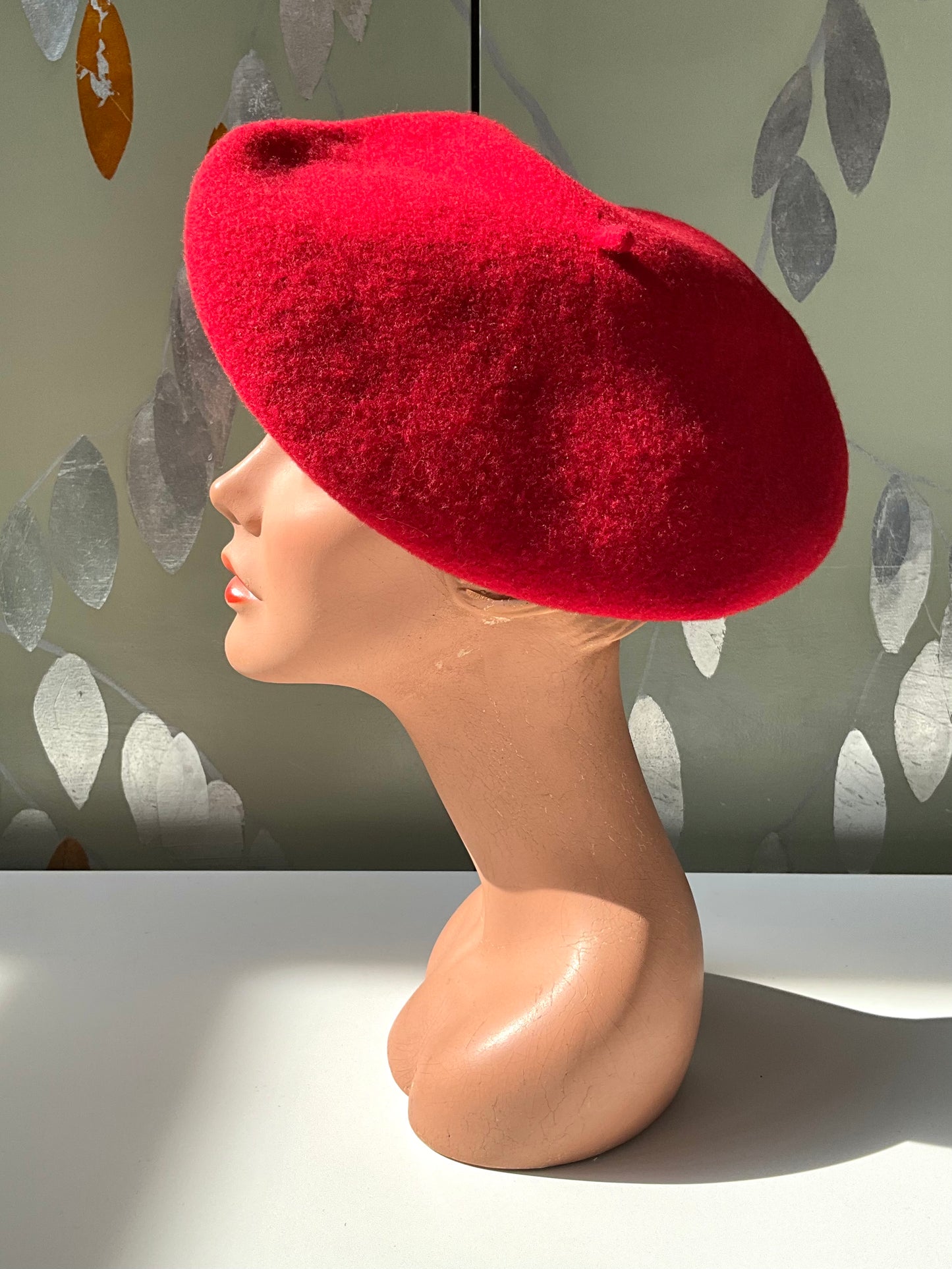 Vintage Red Wool Basque Beret, De Luxe