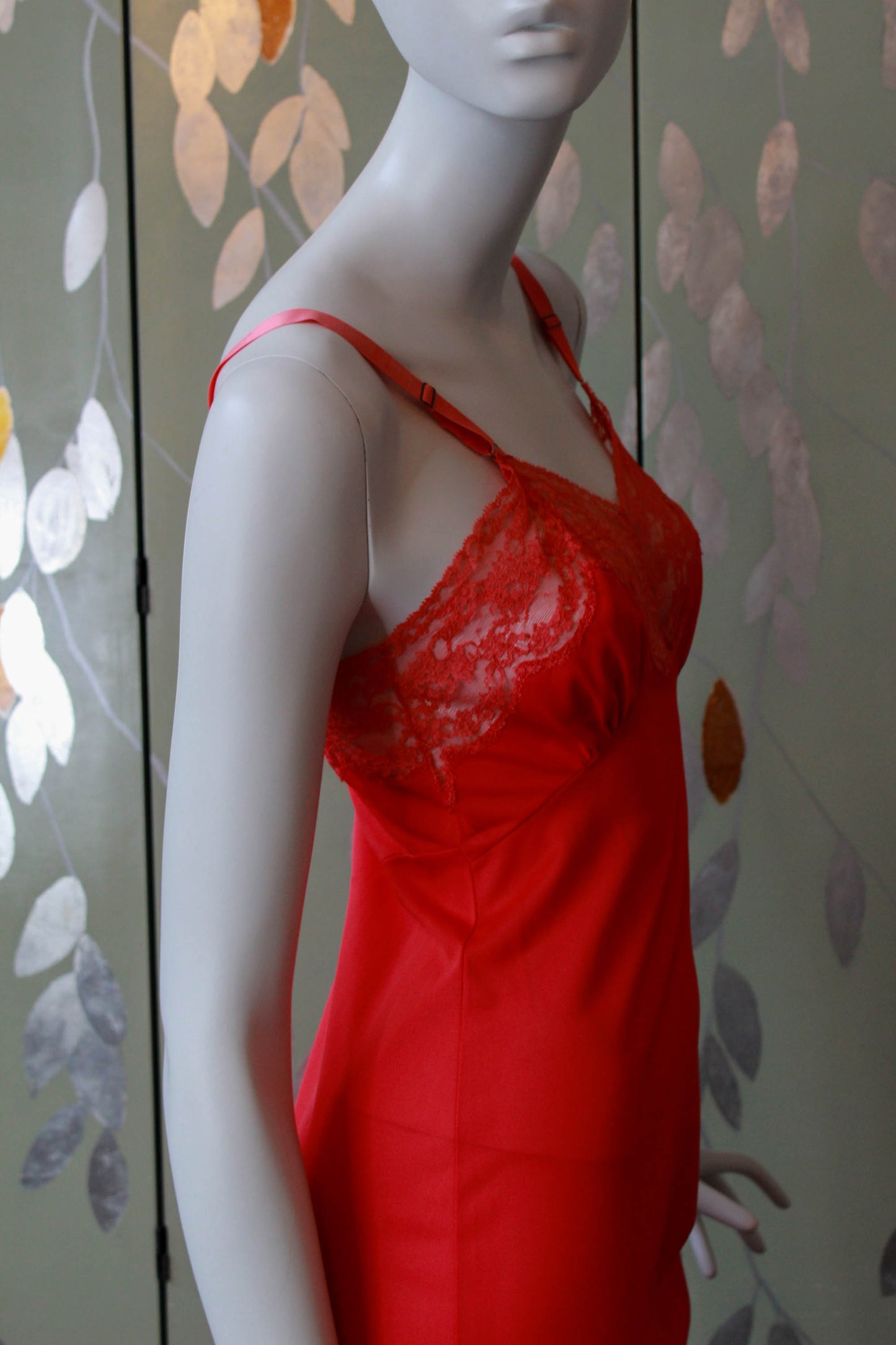 1960s Bright Red Slip, Small