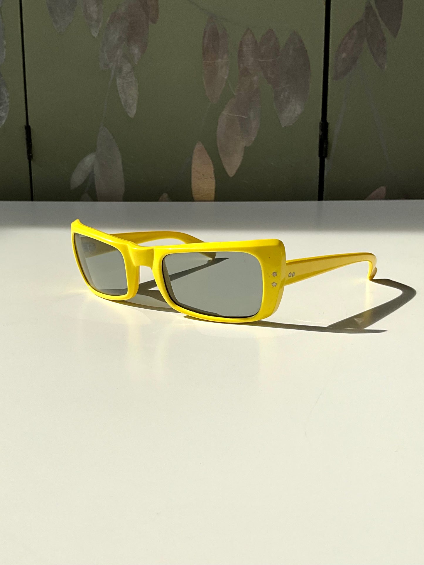 Vintage 1980s Samco Yellow Italian Rectangular Sunglasses 