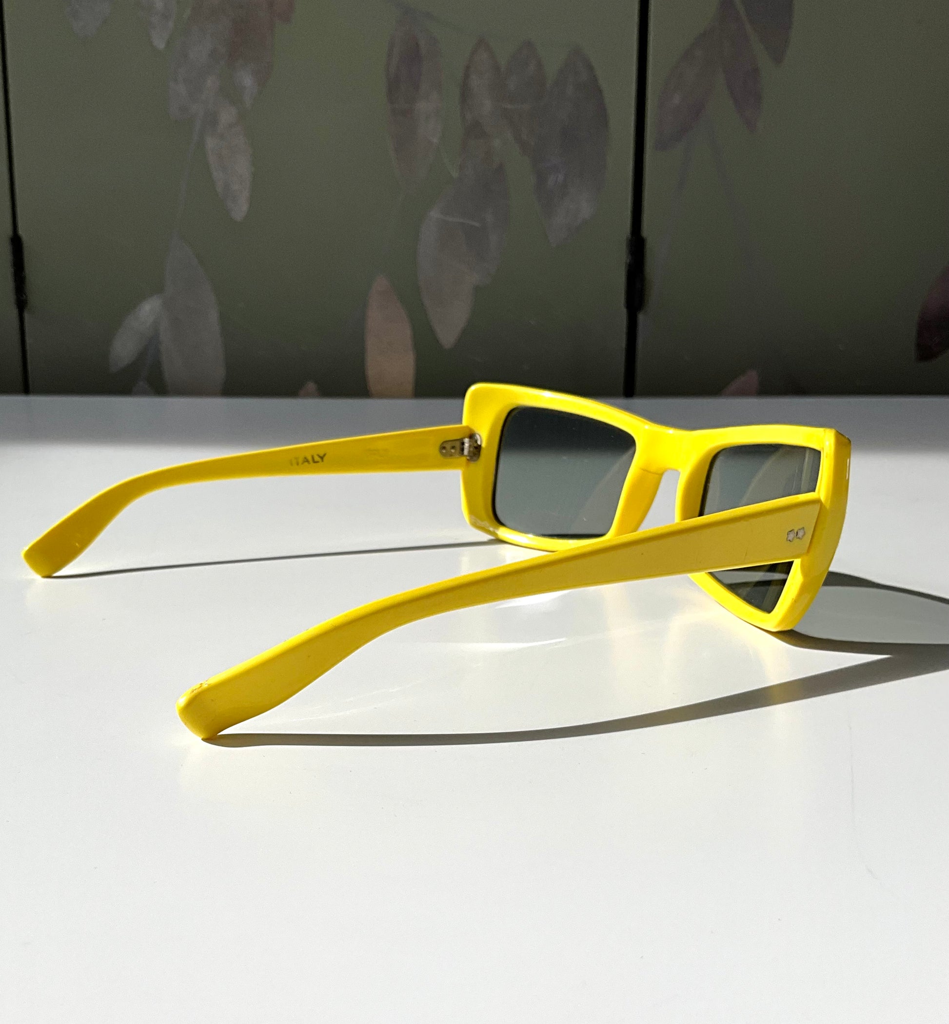 Vintage 1980s Samco Yellow Italian Rectangular Sunglasses 