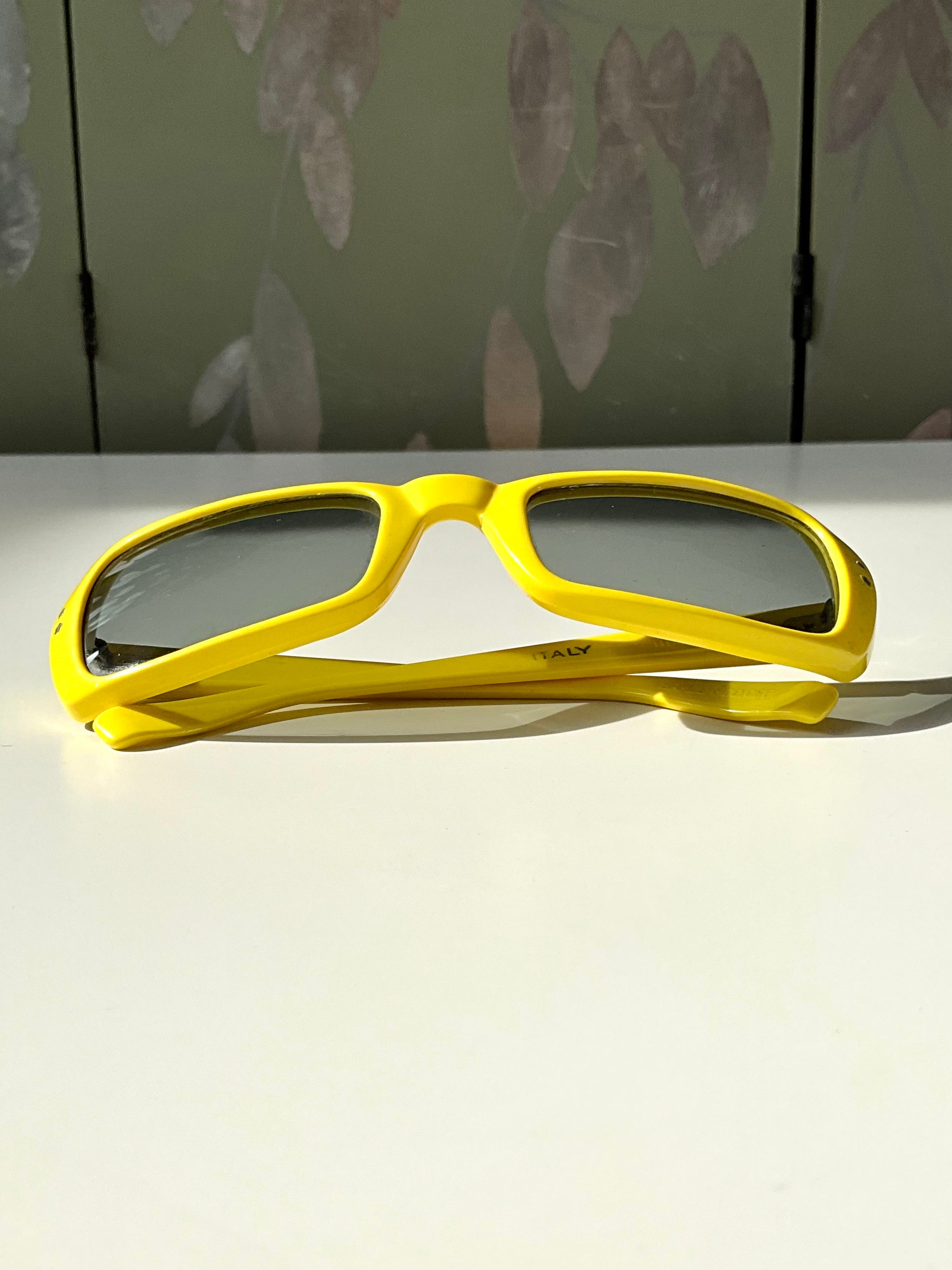 Vintage 1980s Samco Yellow Italian Rectangular Sunglasses 