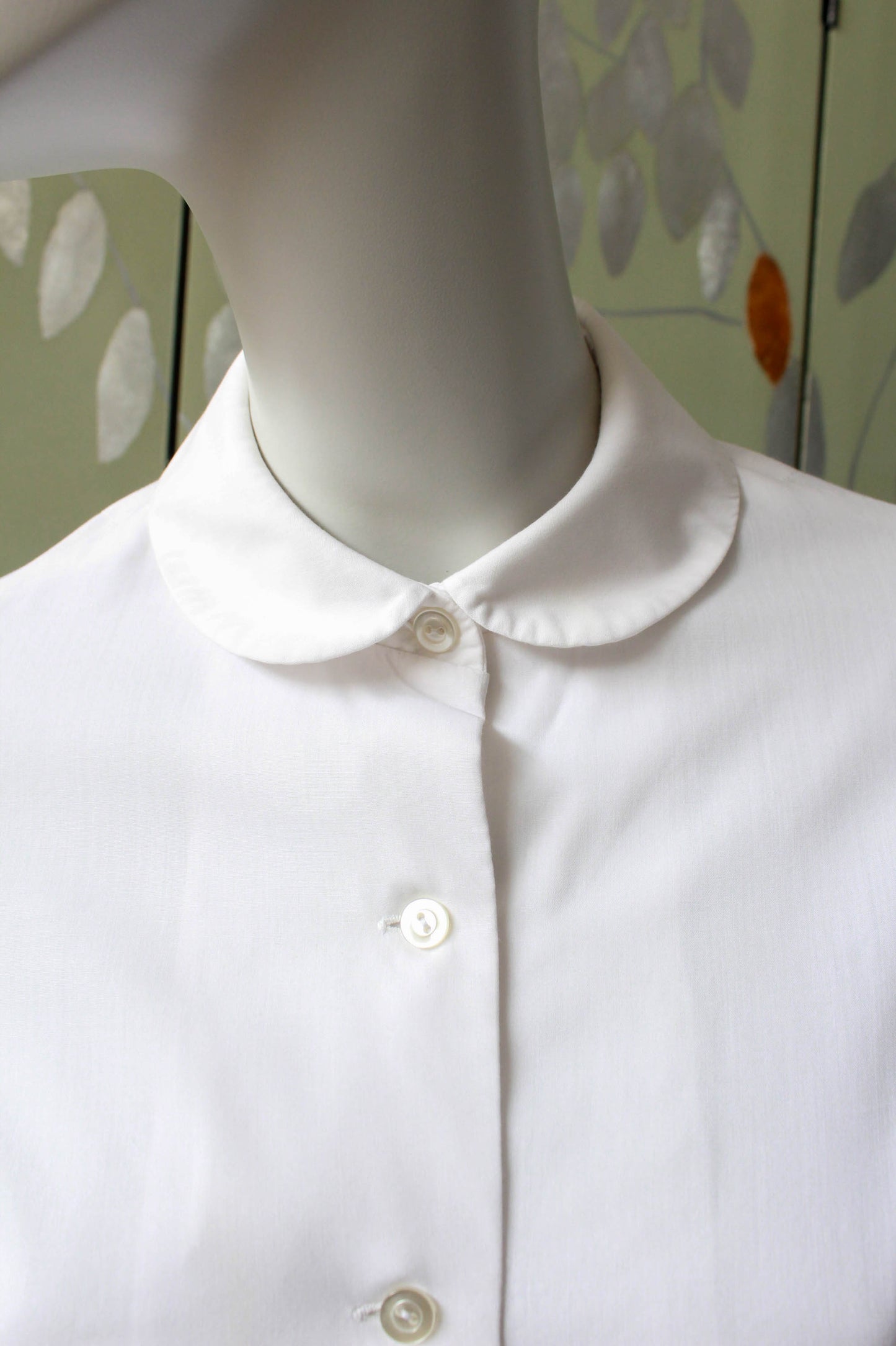 80s ruffle sleeve button up shirt with curved peter pan collar 