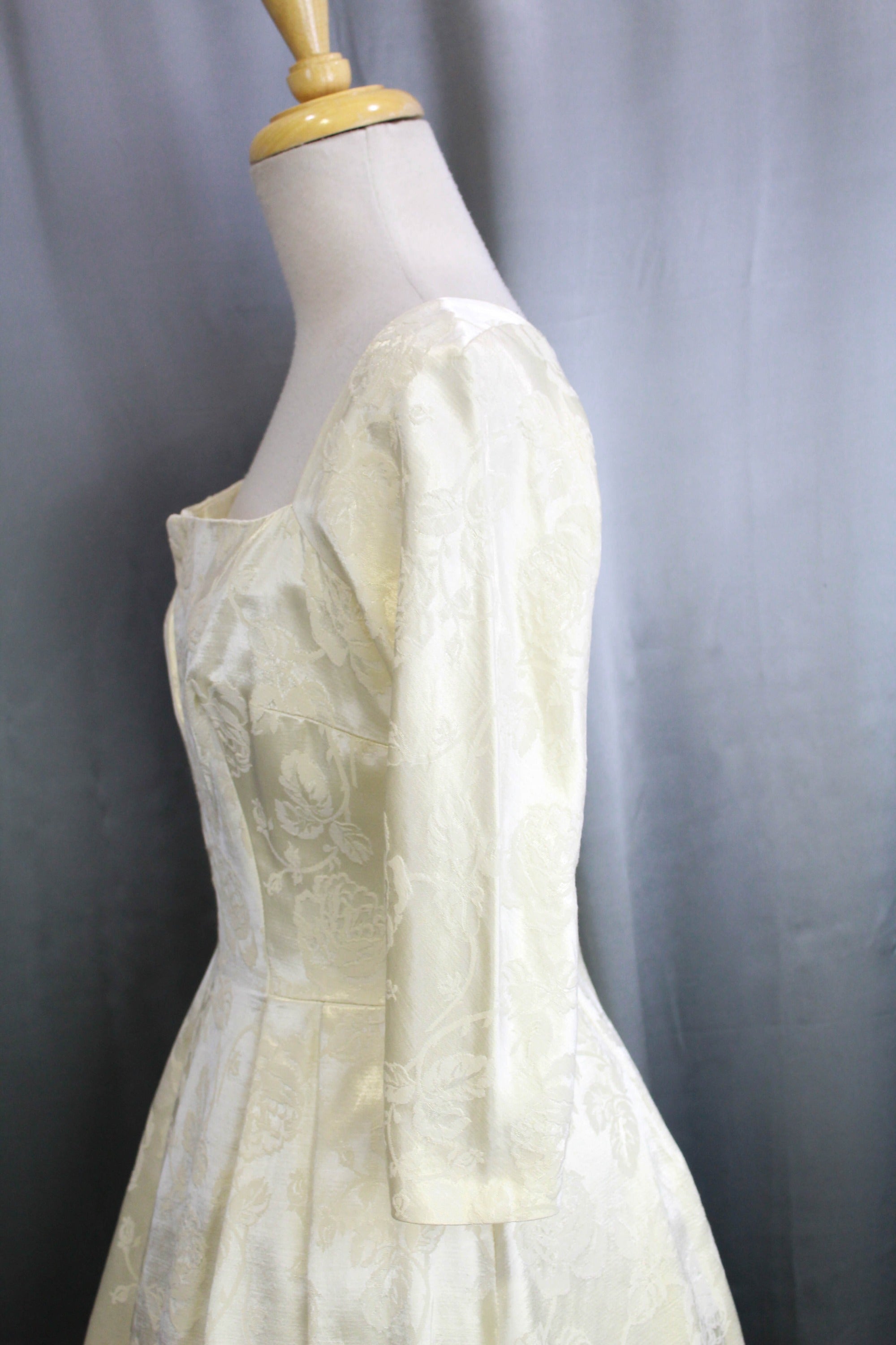 Vintage brocade 2024 wedding dress