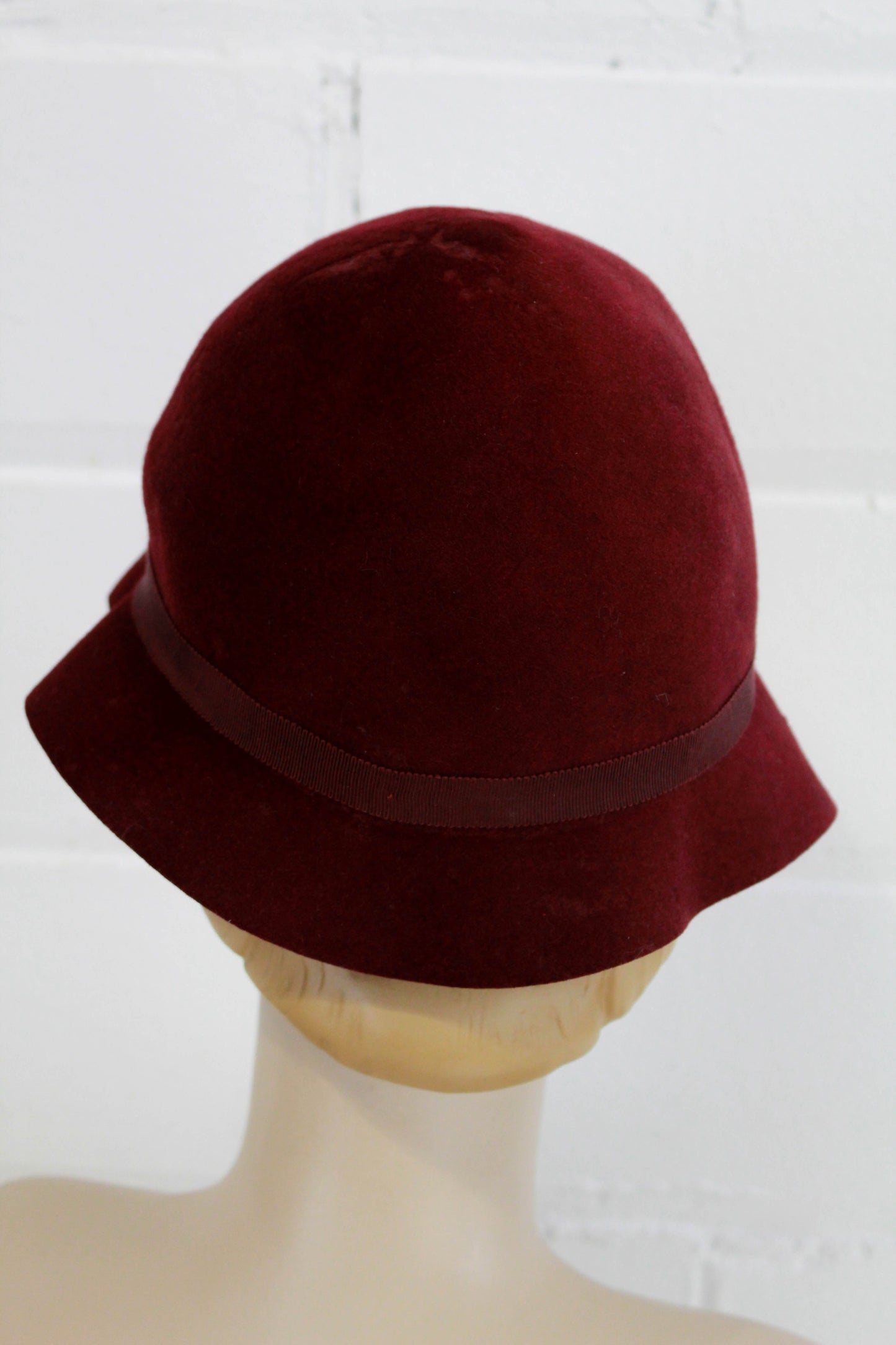 1930s burgundy wool felt cloche hat art deco womens hat