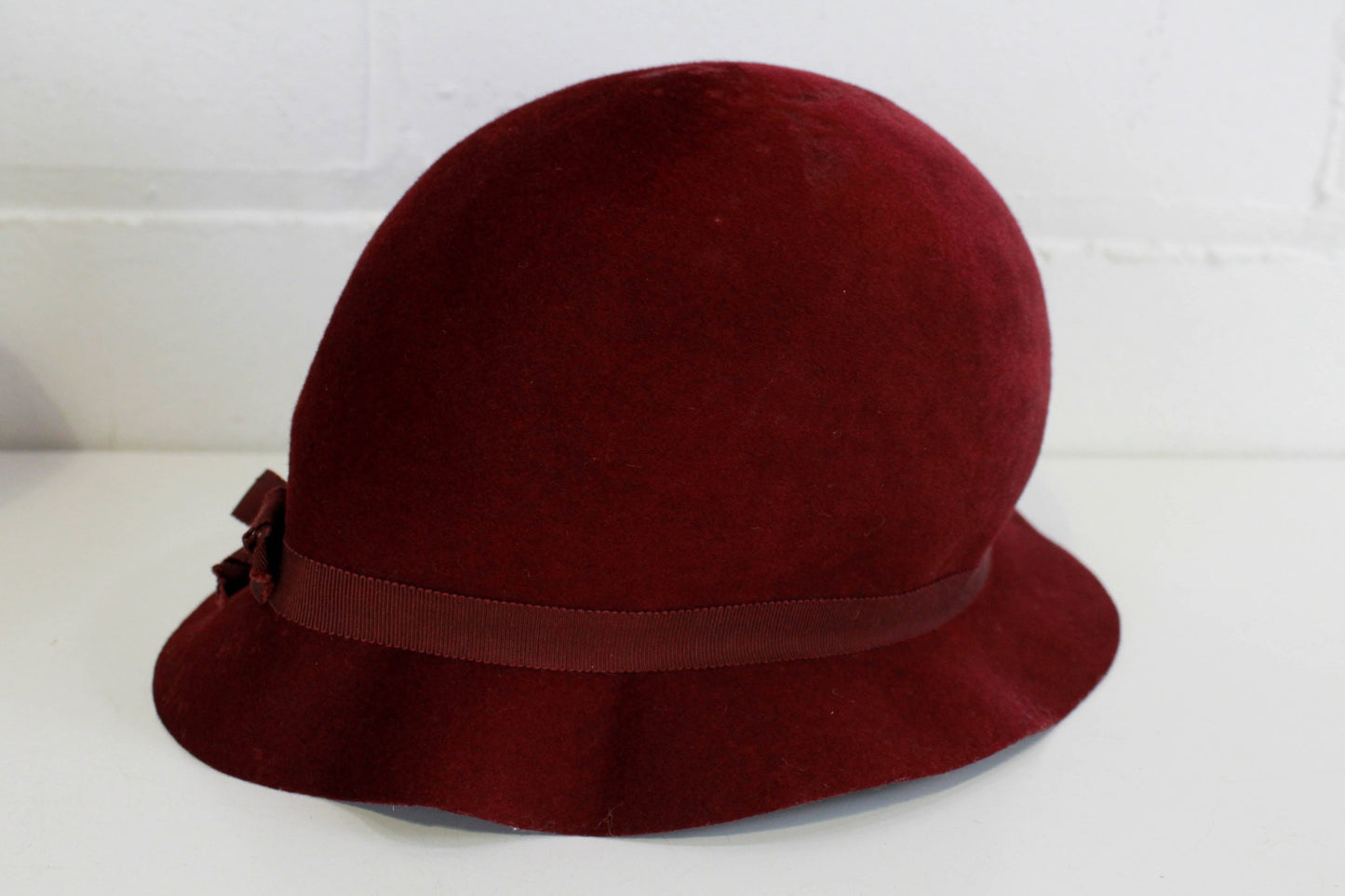 1930s Burgundy Felt Wool Cloche Hat