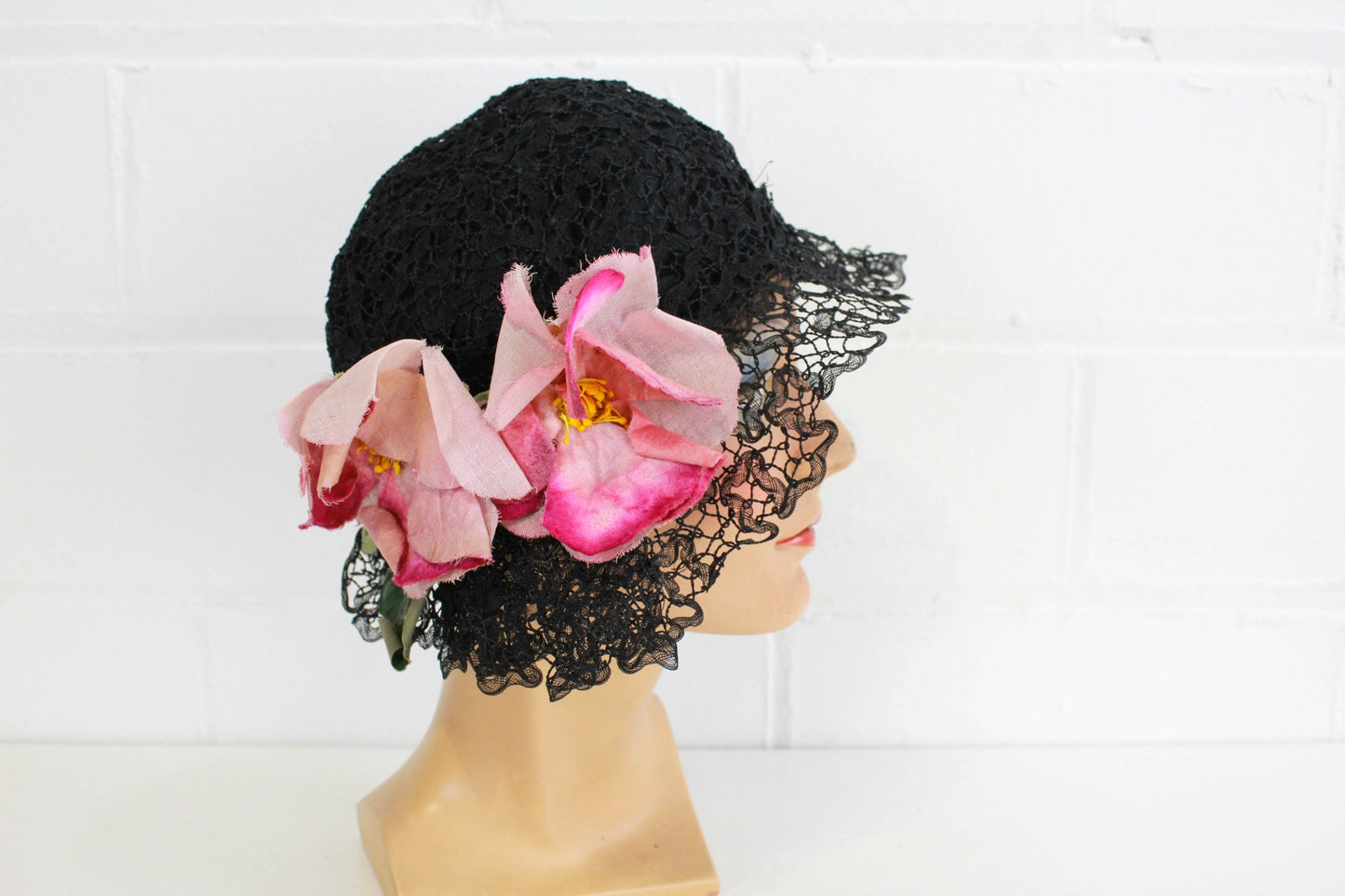 1920s reproduction horsehair flower applique hat