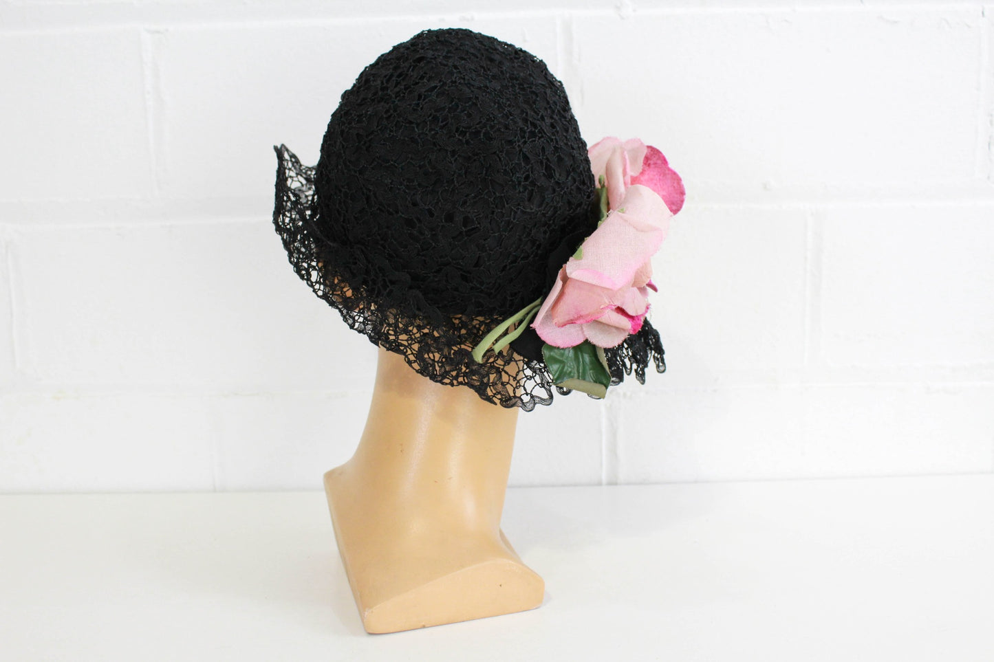 1920s reproduction horsehair flower applique hat