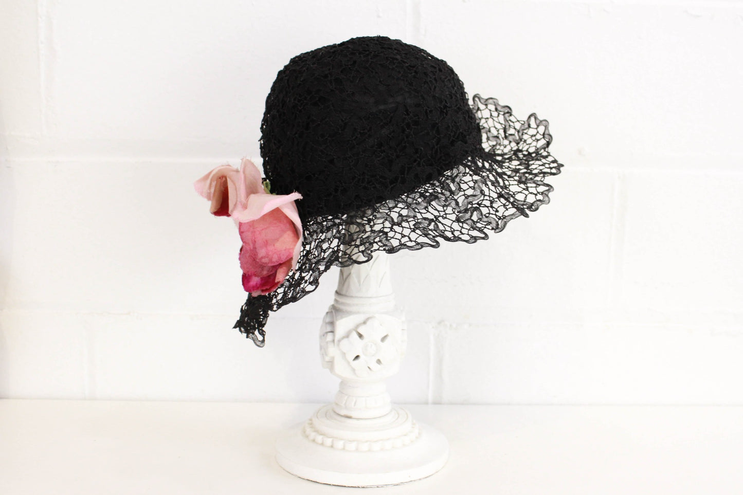 1920s reproduction horsehair flower applique hat