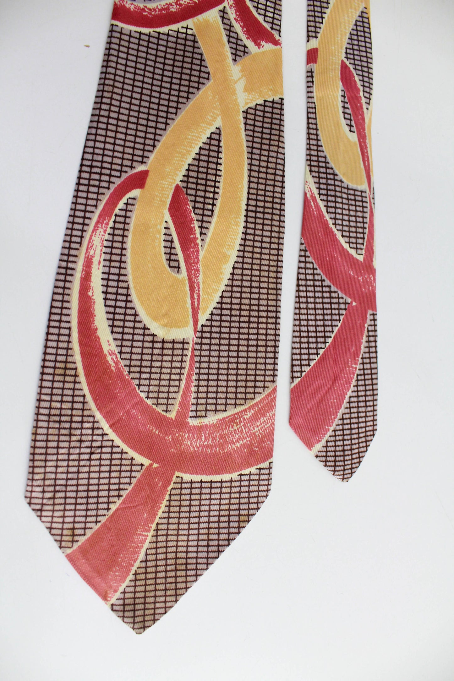 1940s ribbon print rayon necktie swingtime bold look men's tie