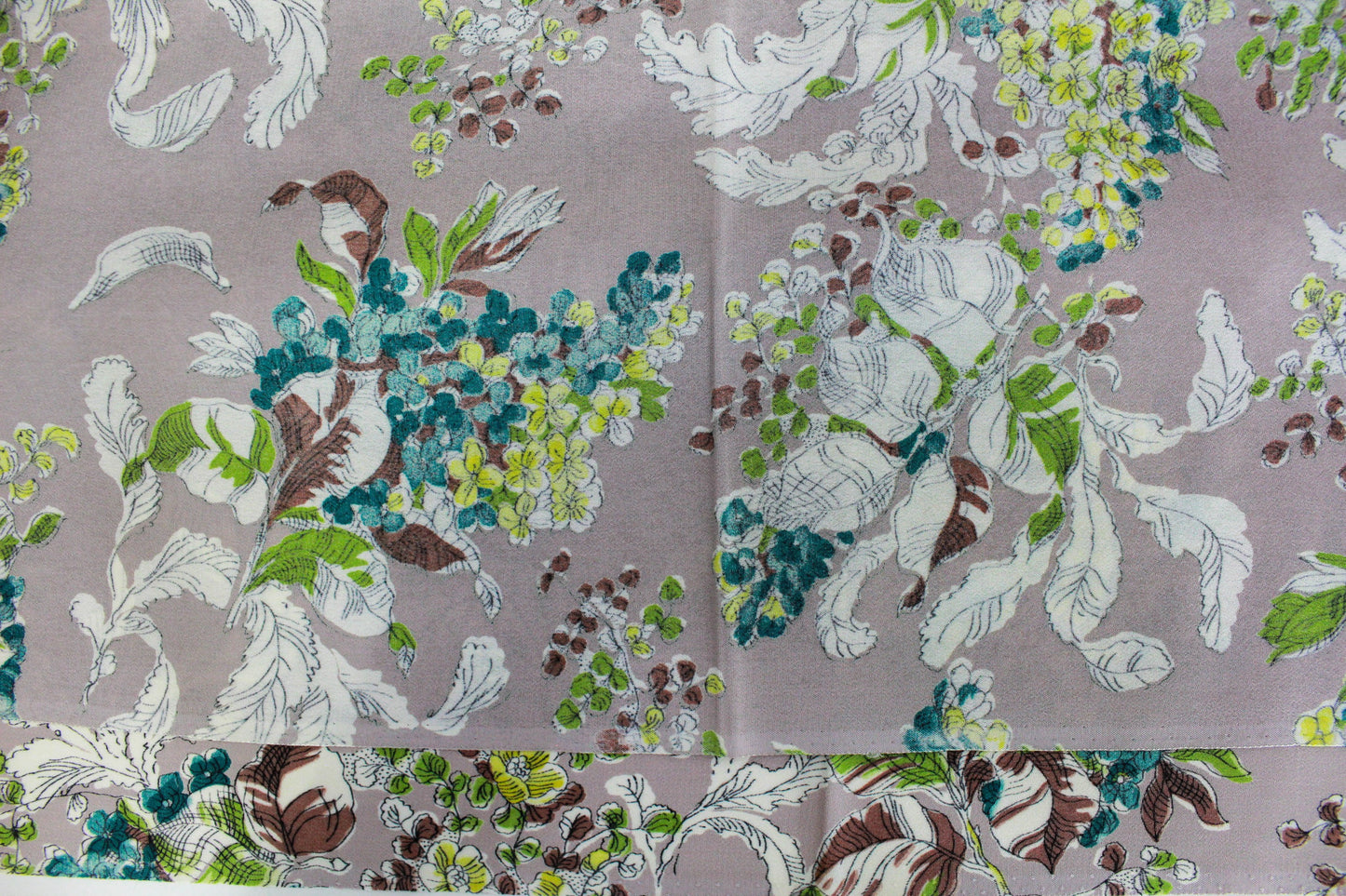 1940s Rayon Floral Print, 3.6 Yards, Soft Floral Print Vintage Sewing Fabric Dressmaking