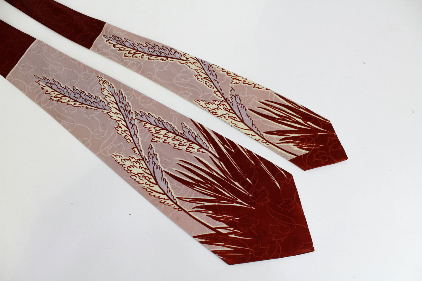 1940s Rayon Necktie, Leaf Print Metallic Jacquard