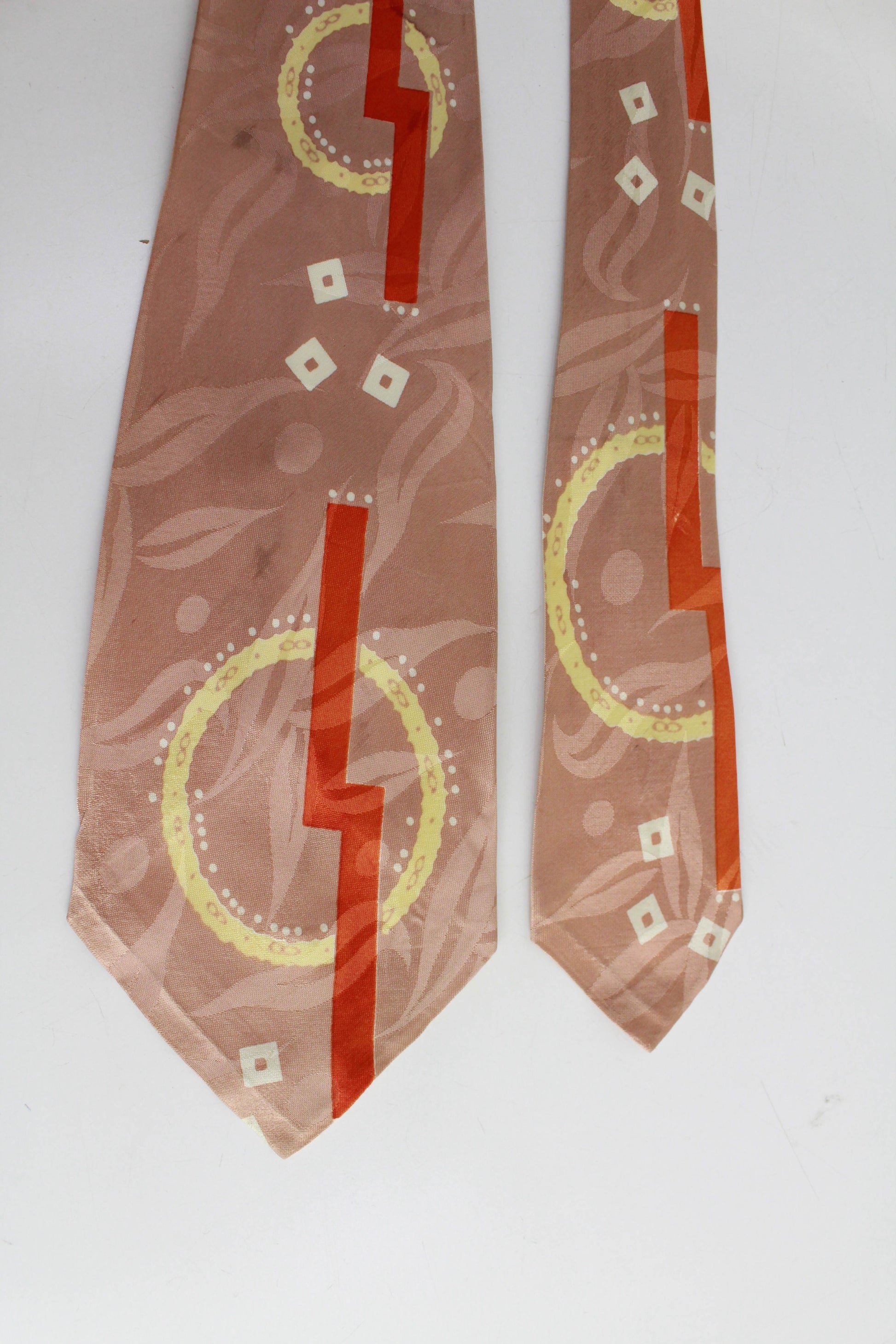 1940s taupe rayon necktie abstract print 