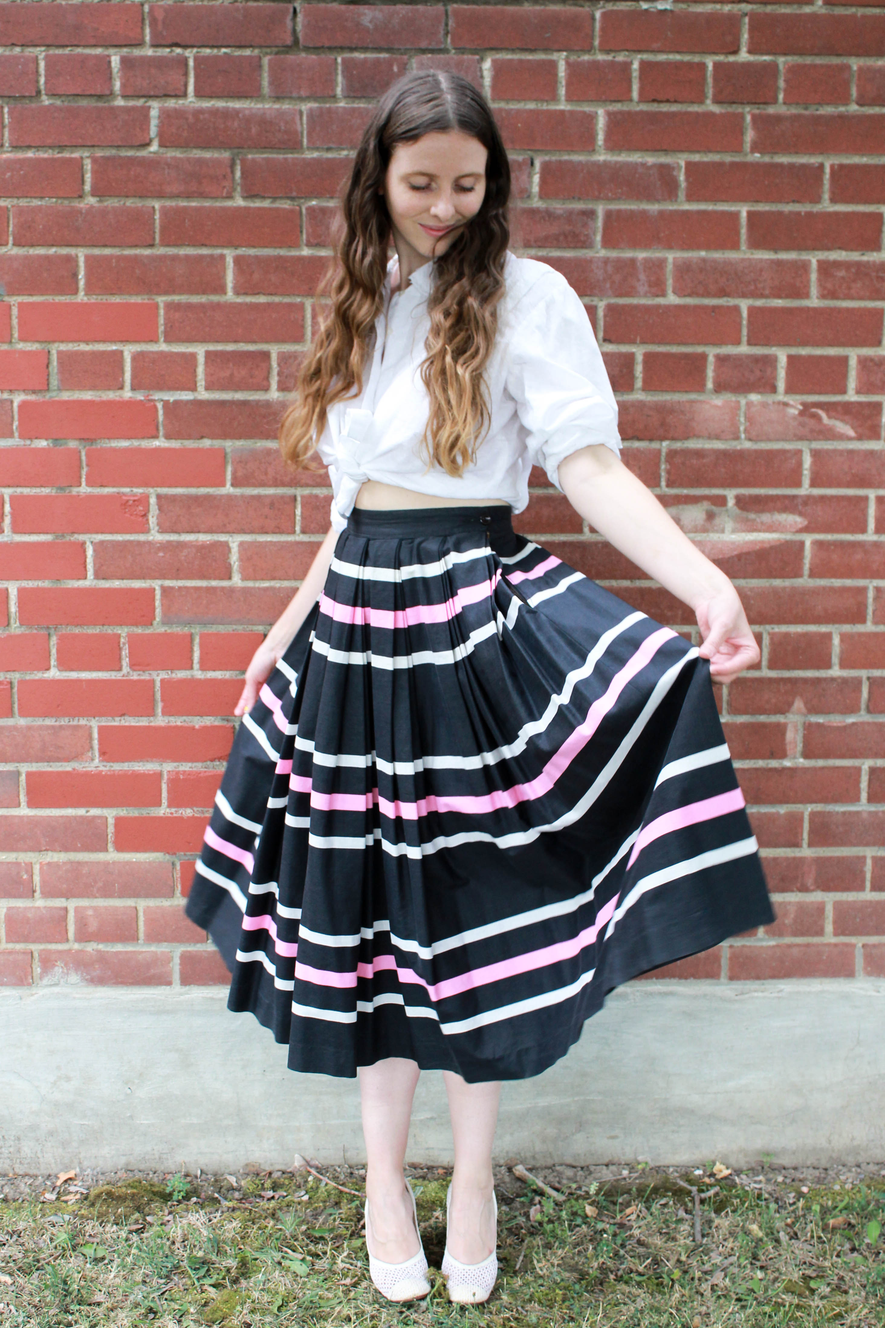 Black and white top striped skirt 50s