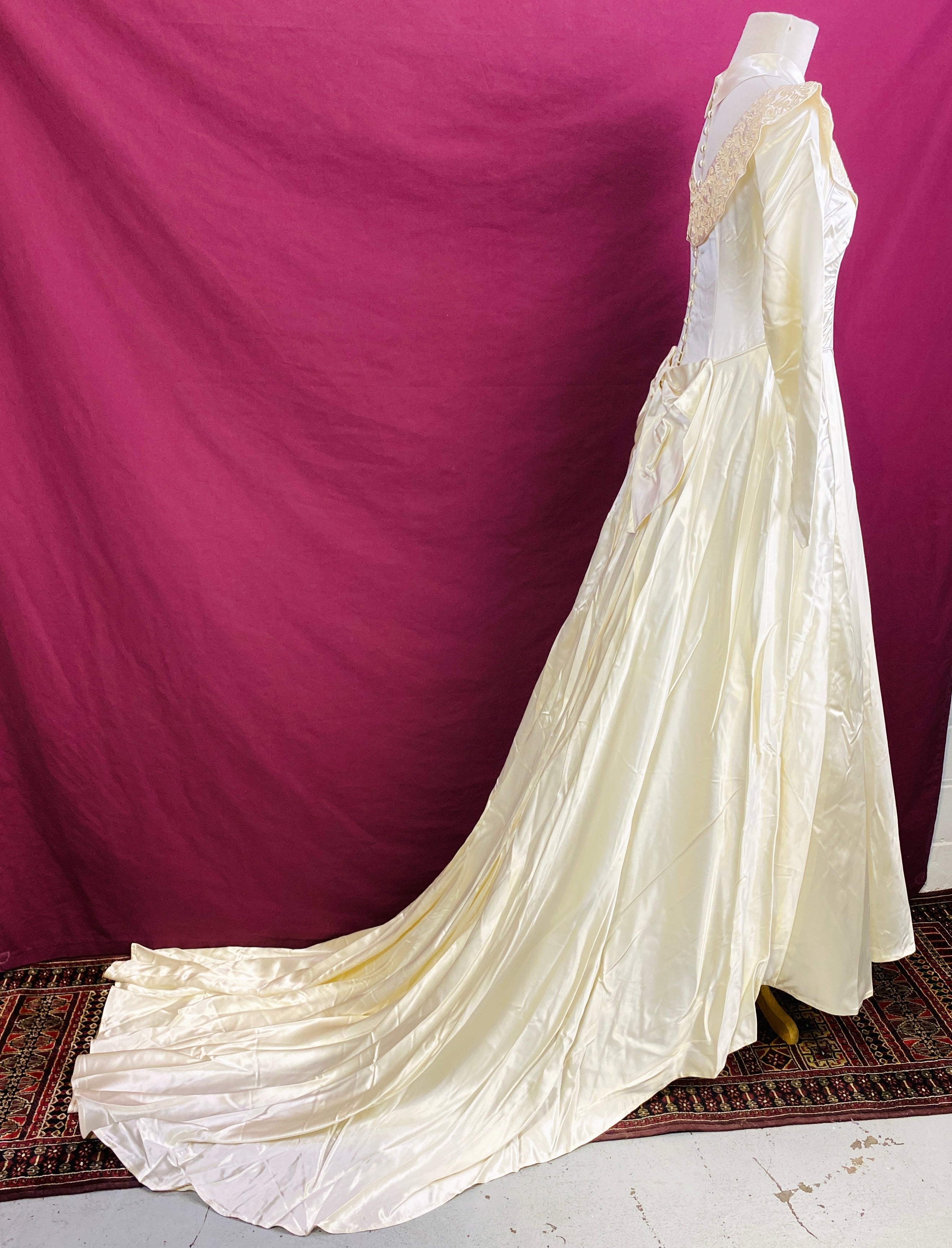 Gold Vintage Wedding Dresses