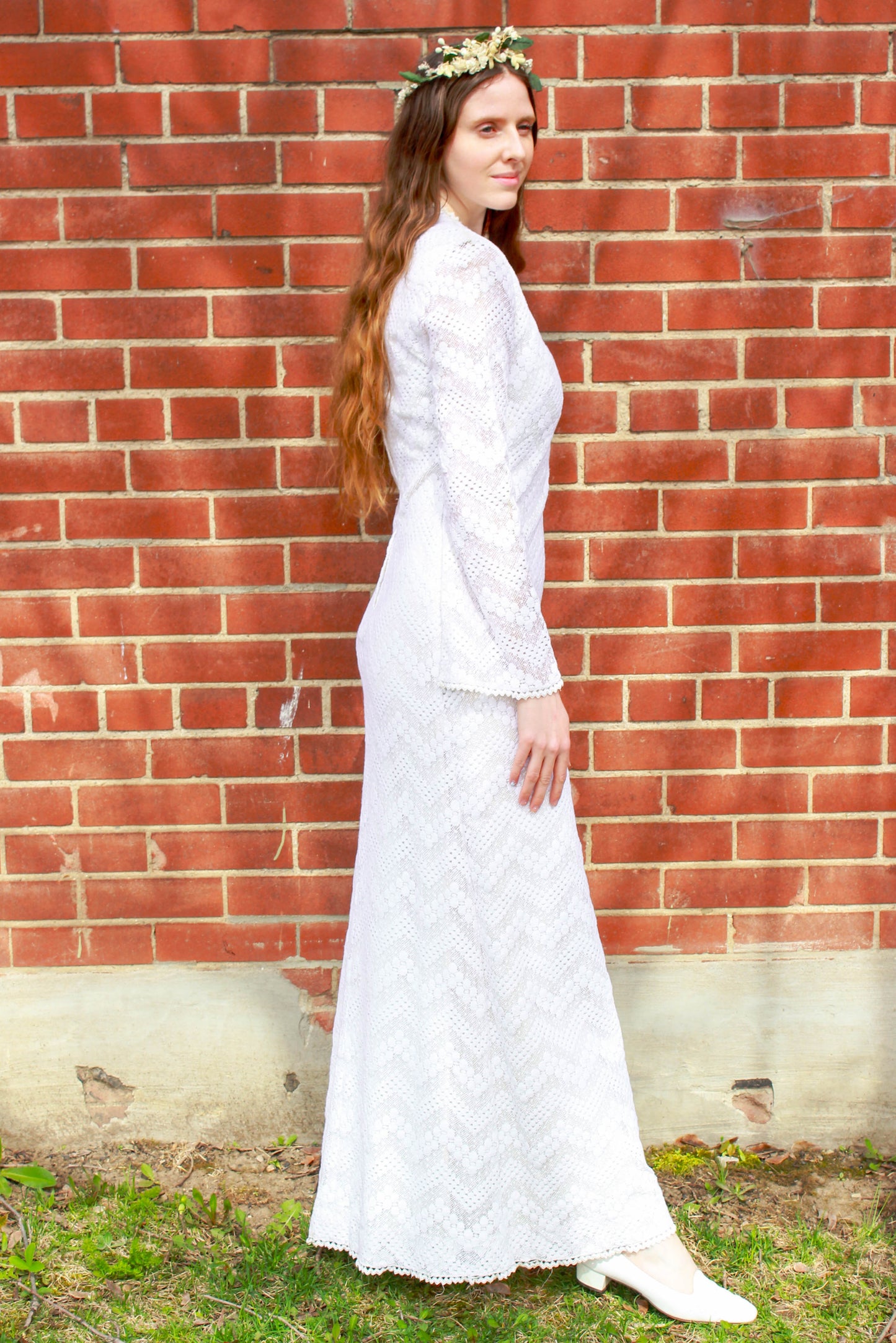 Vintage 1960s White Cotton Long-Sleeve Sheath Maxi Dress, W28