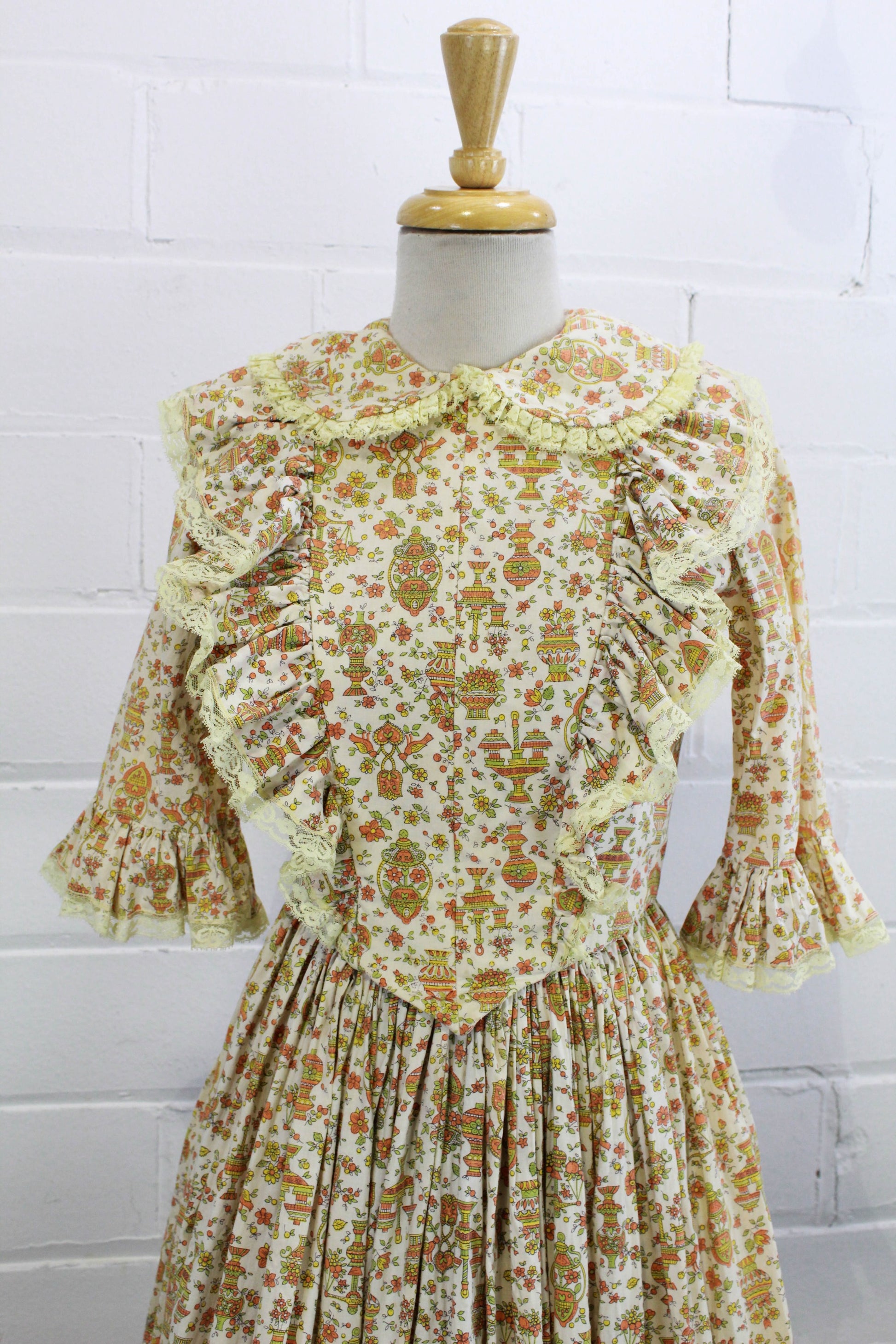 Vintage 1960s Floral Prairie Maxi Dress with Peter Pan Collar, Small Vintage 1960s Floral Prairie Maxi Dress with Peter Pan Collar, Small