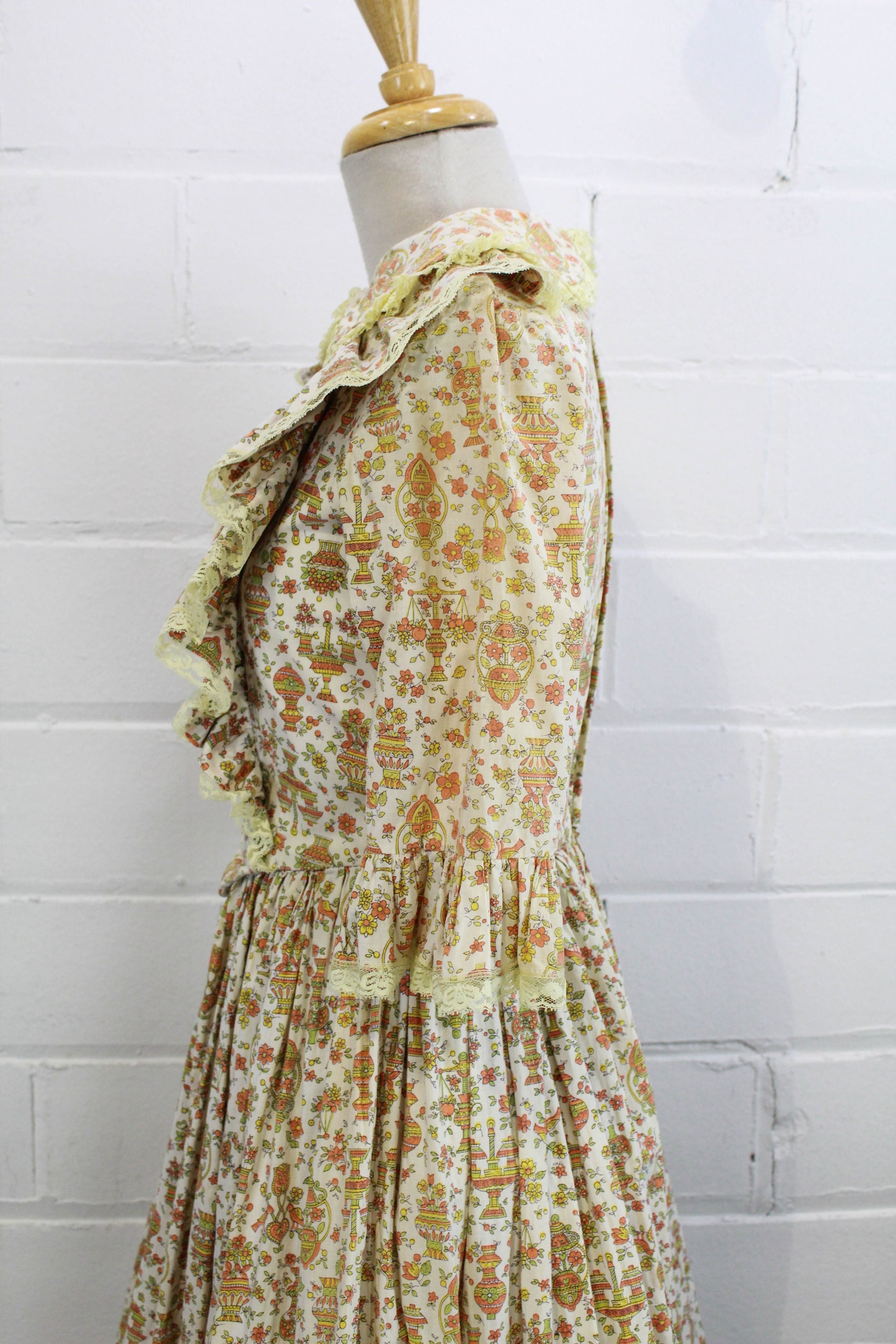 Vintage 1960s Floral Prairie Maxi Dress with Peter Pan Collar, Small Vintage 1960s Floral Prairie Maxi Dress with Peter Pan Collar, Small