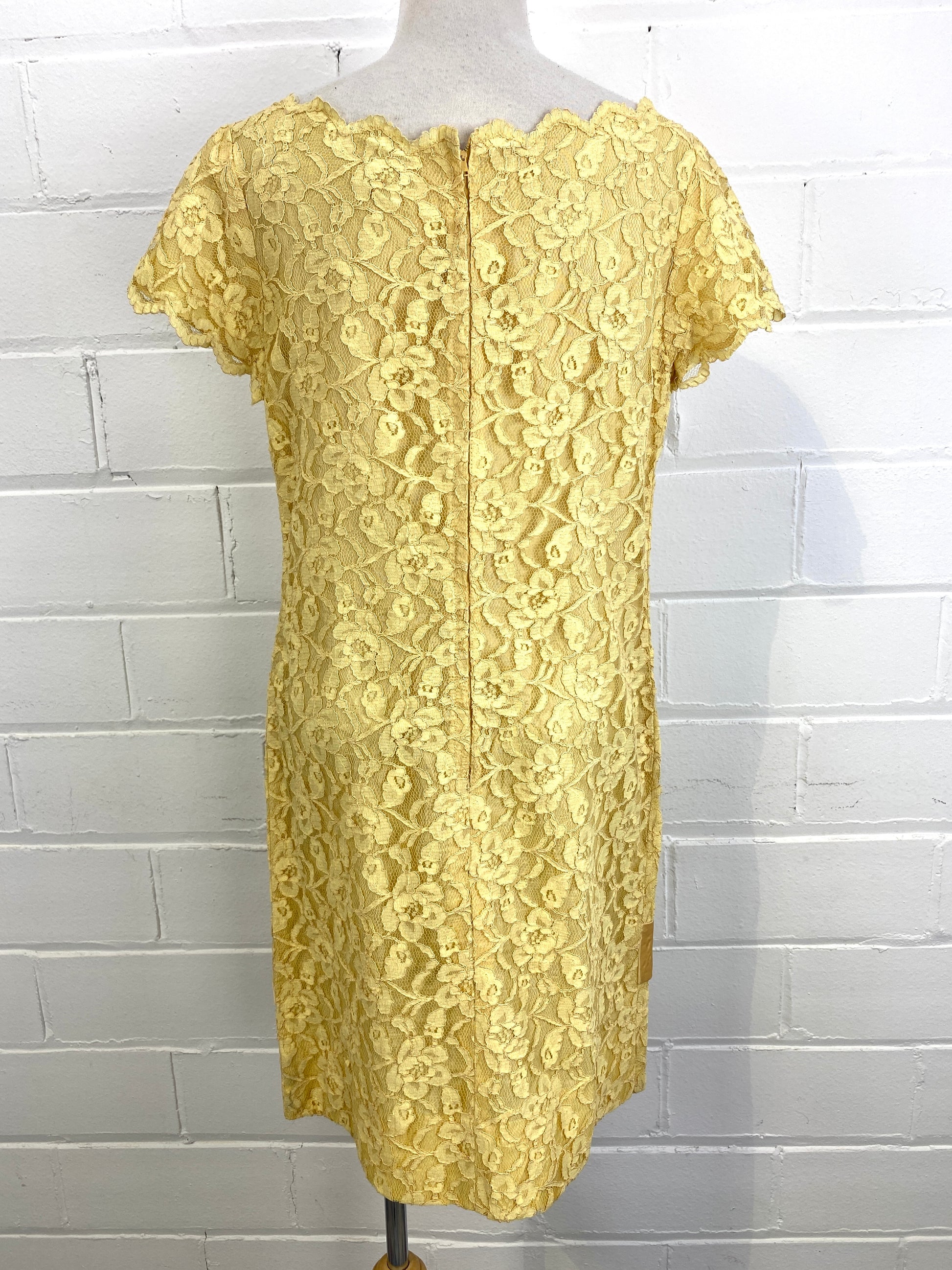Vintage 1960s Yellow Lace Shift Dress with Bow, Large Ian Drummond Vintage Vintage 1960s Yellow Lace Shift Dress with Bow, Large Ian Drummond Vintage