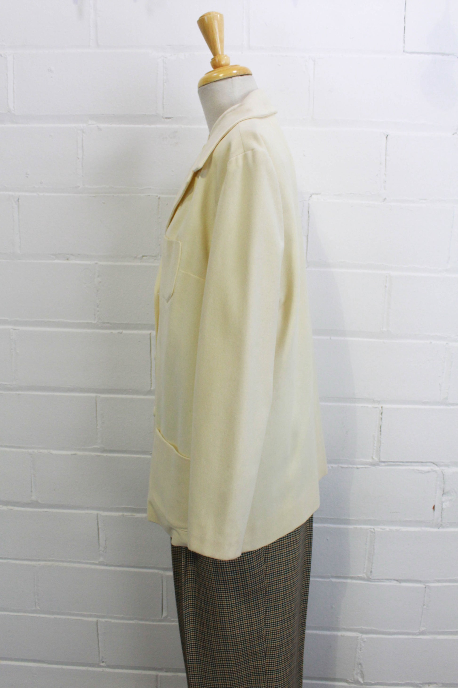 1960s 1970s Vintage Cream Wool Mod Blazer Women's Jacket, Patch Pockets
