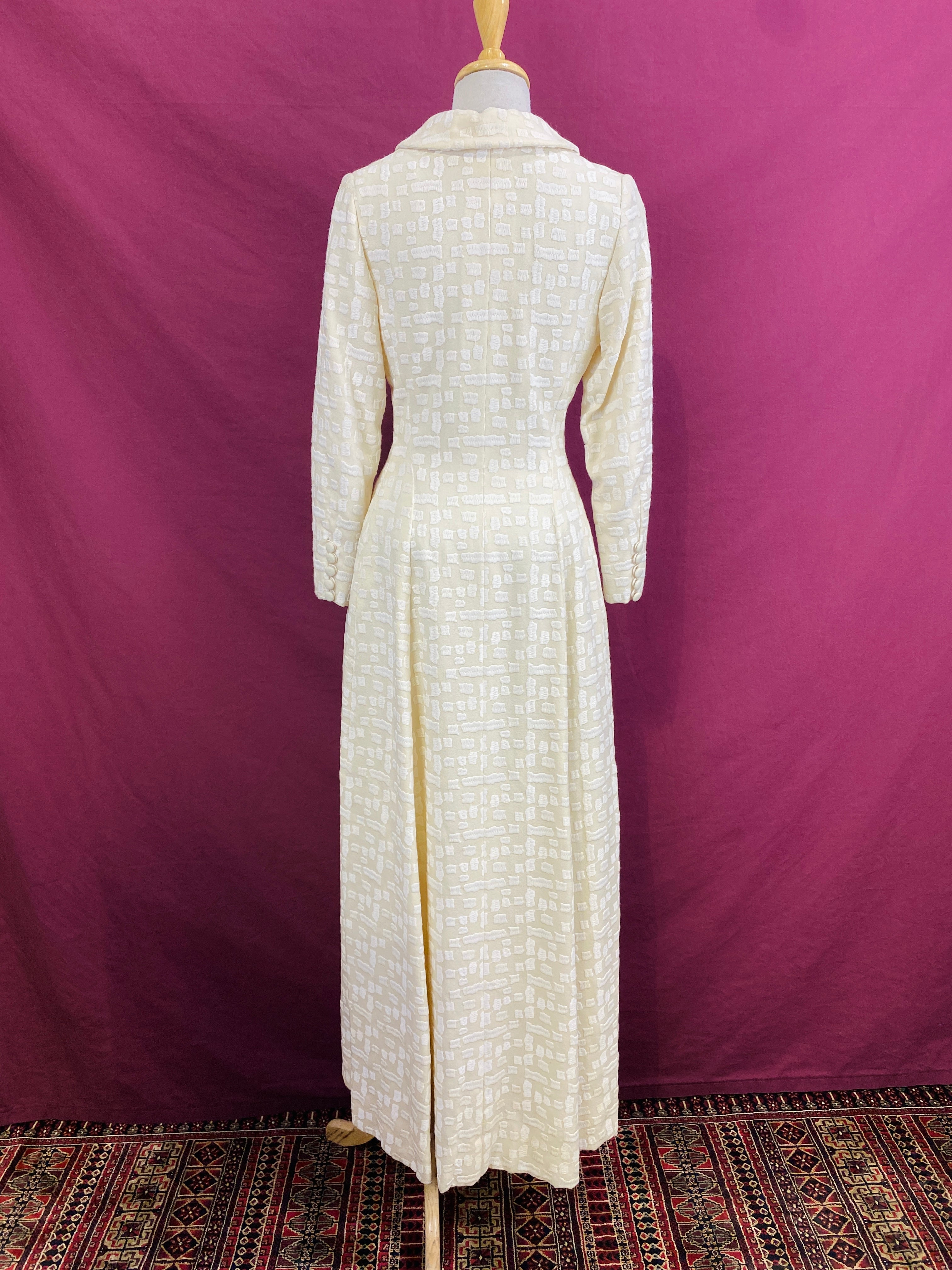 Vintage 1970s Léron Cream Wool Long-Sleeve Hostess Dress with