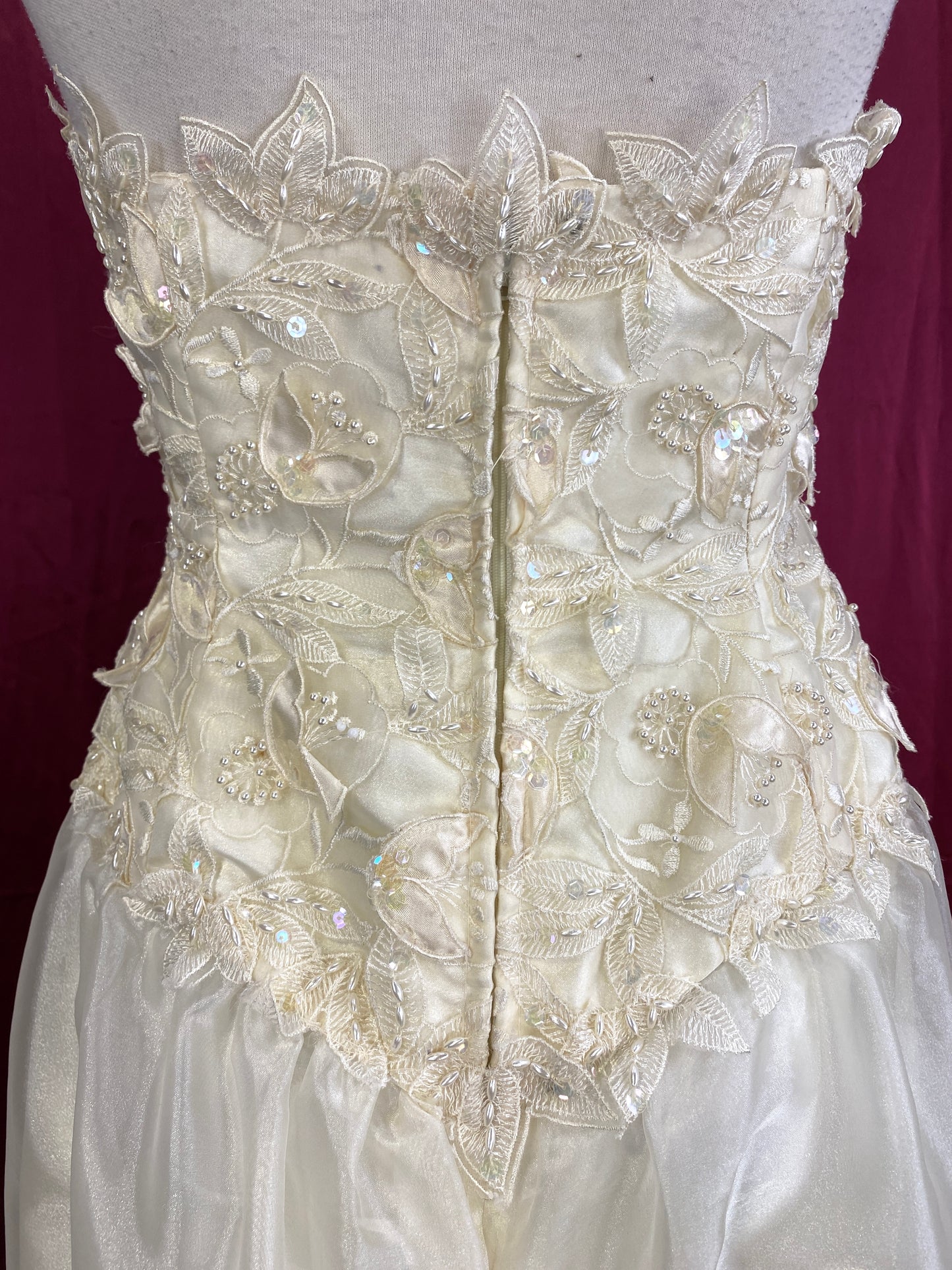 Vintage 80s Beaded Basque Waist Sweetheart Wedding Gown, Large