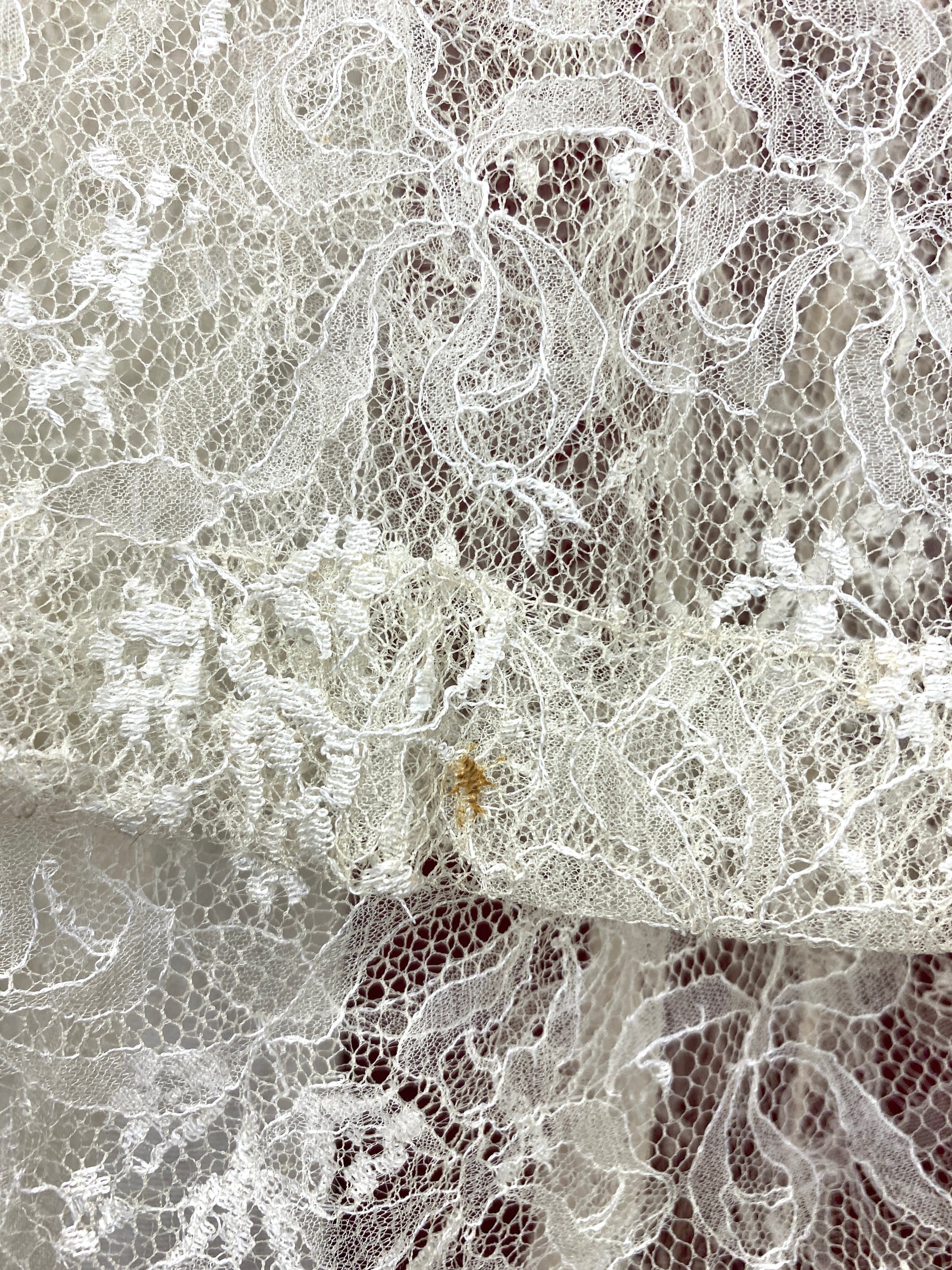 Italian Silk Chantilly Lace in Taupe