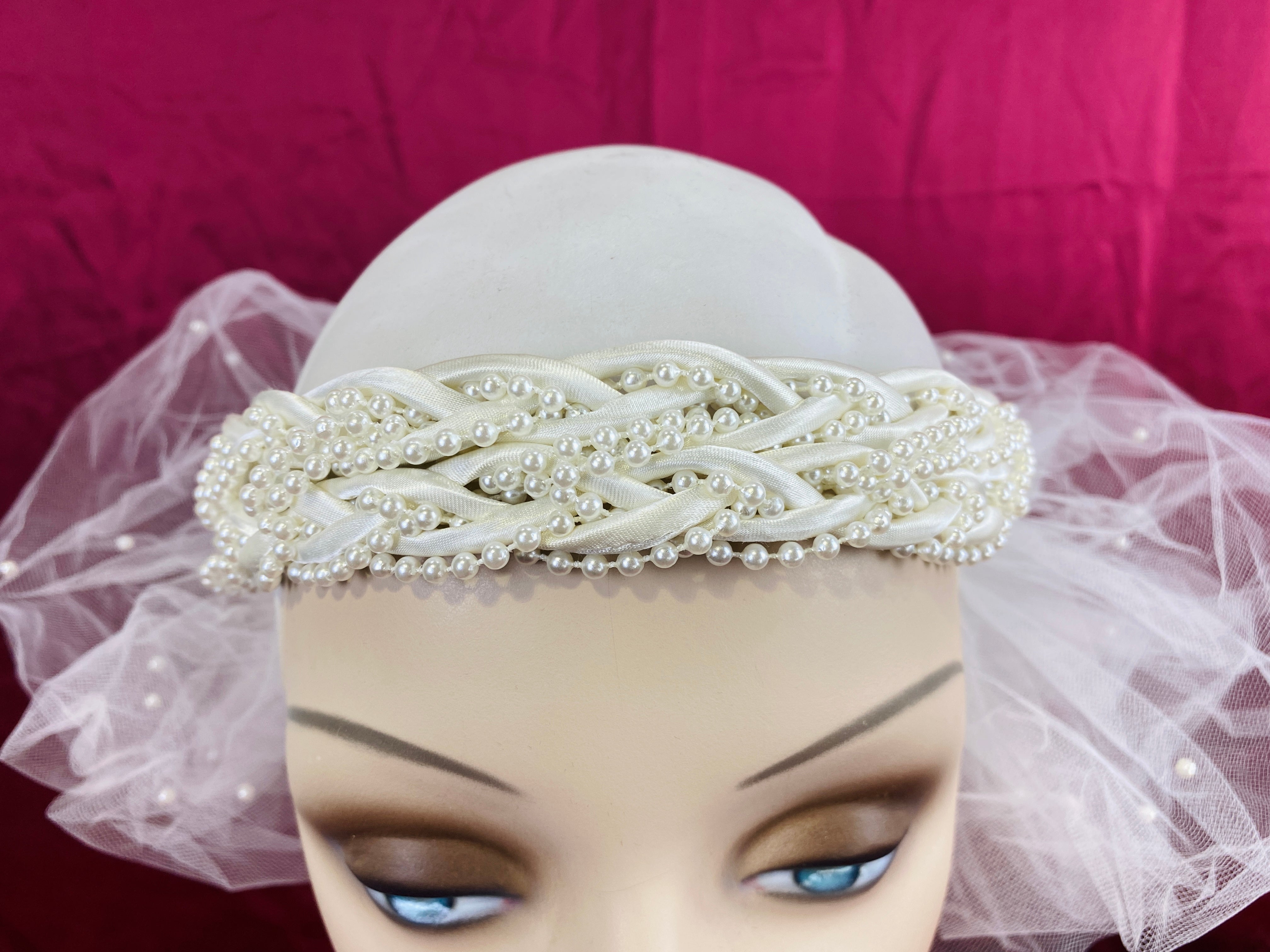 Shops Vintage wedding headpiece Nwtt dangling pearl