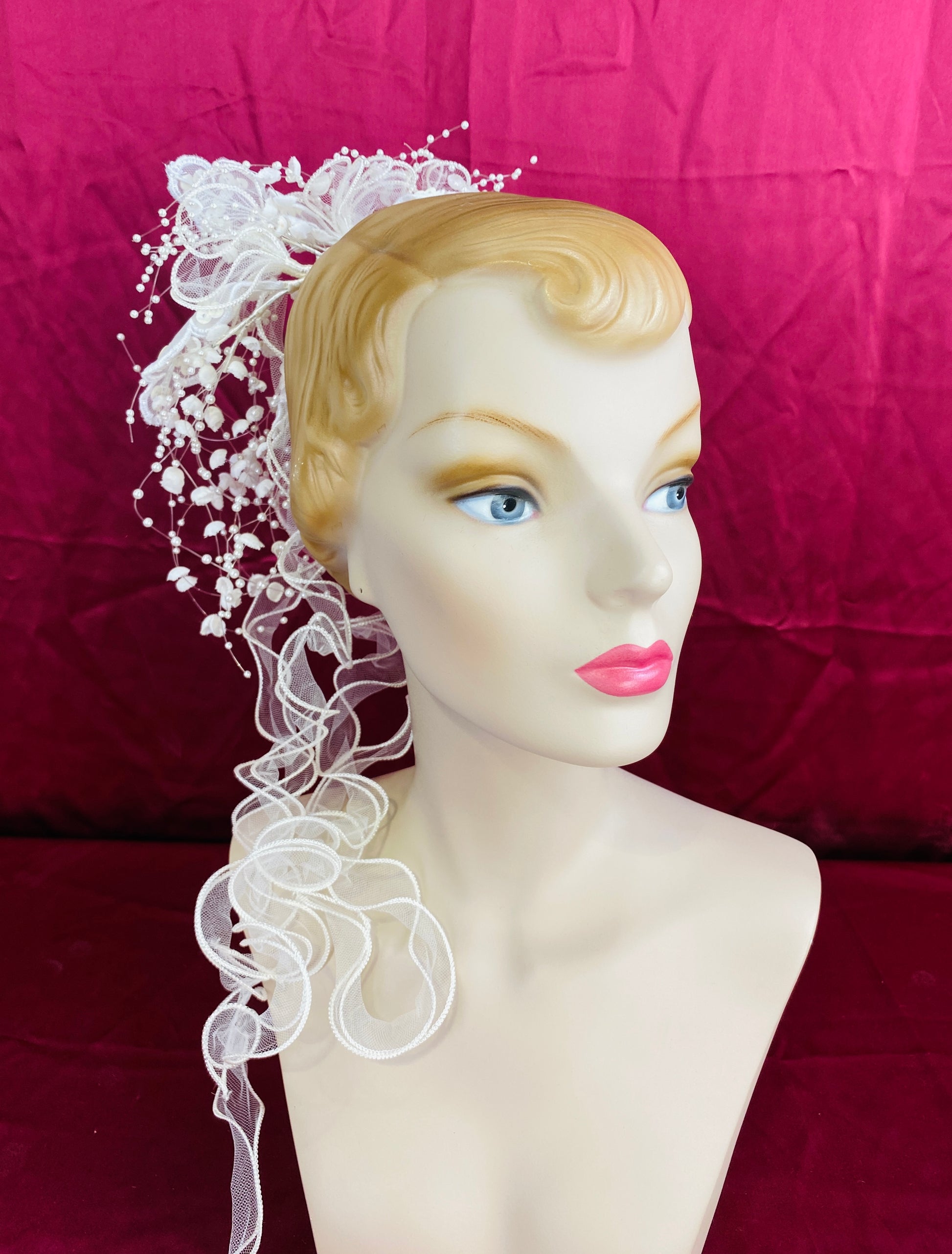 Vintage 80s/ 90s Pearl Spray Bridal Hair Comb with Tulle Spirals