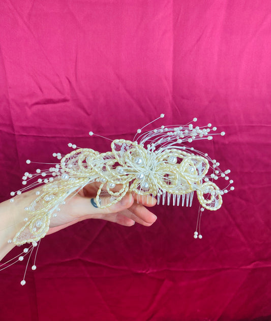 Vintage 80s/90s Pearl & Lace Bridal Hair Comb 