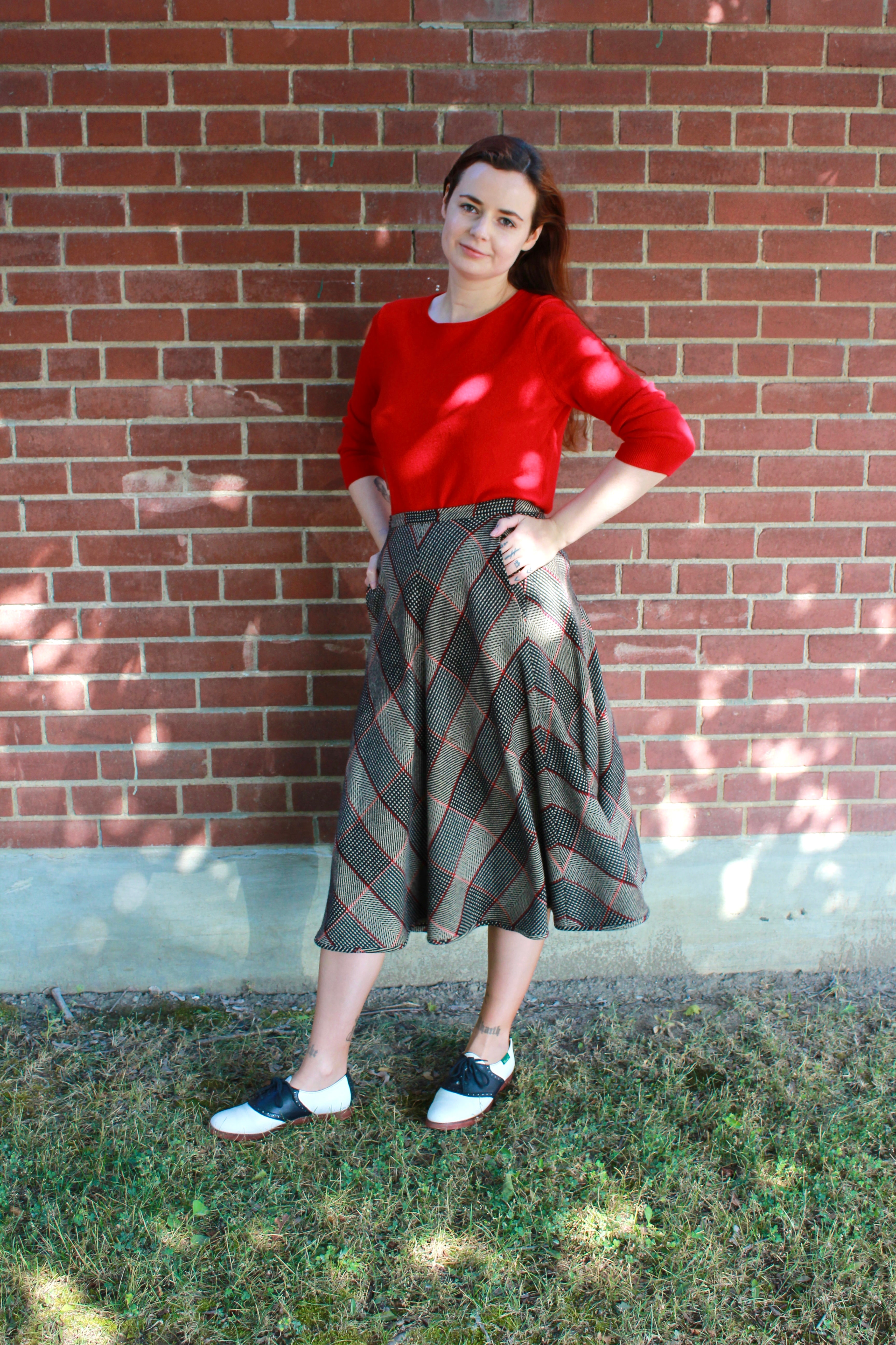 1980s flared outlet skirt