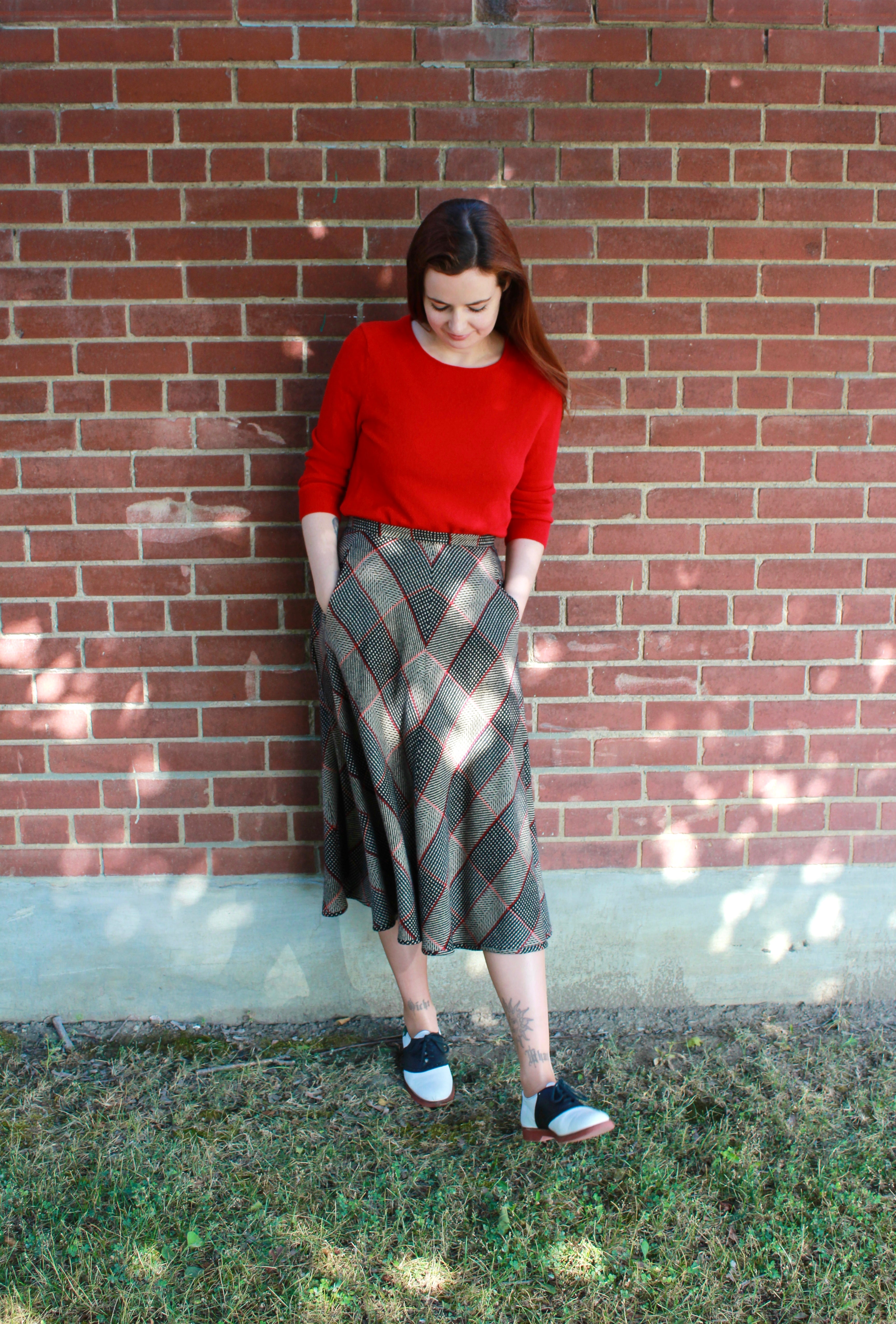 Vintage 1980s Valentino Wool Chevron Plaid Flared Midi Skirt W30