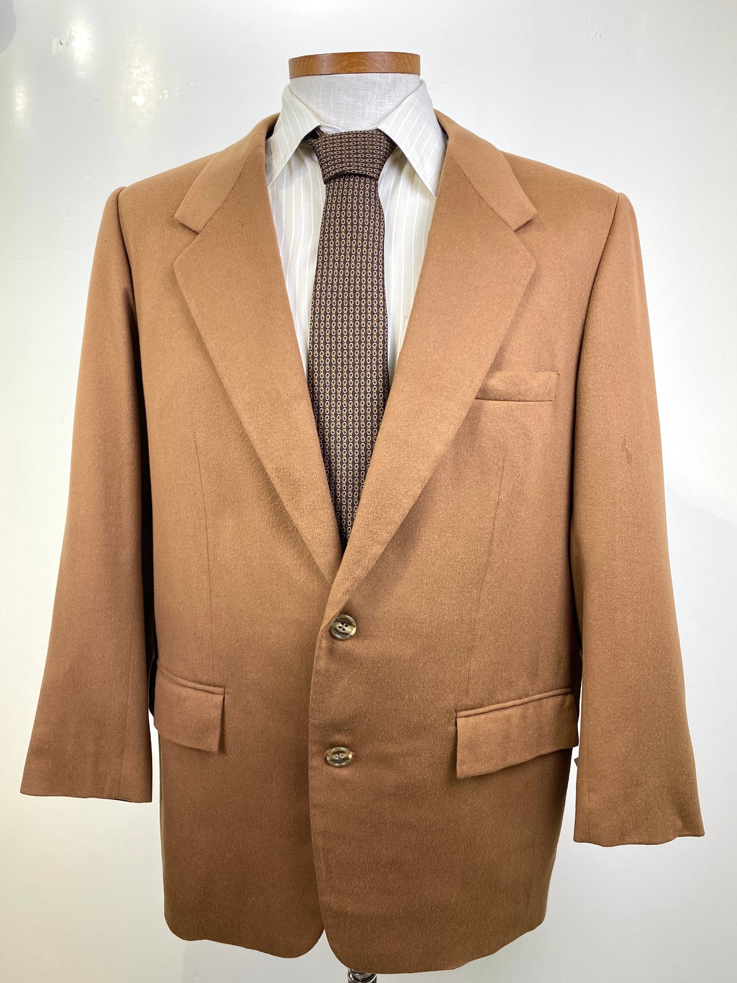 1980s Vintage Men's Brown Cashmere/ Vicuna Blazer, Paris Tailors Jacket, C44R